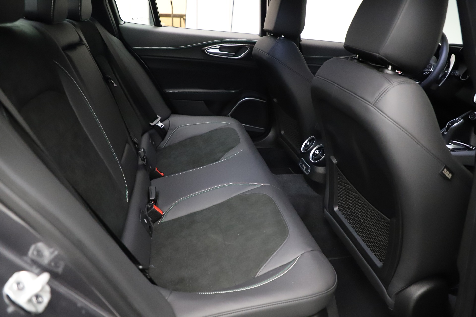 New-2021-Alfa-Romeo-Giulia-Quadrifoglio