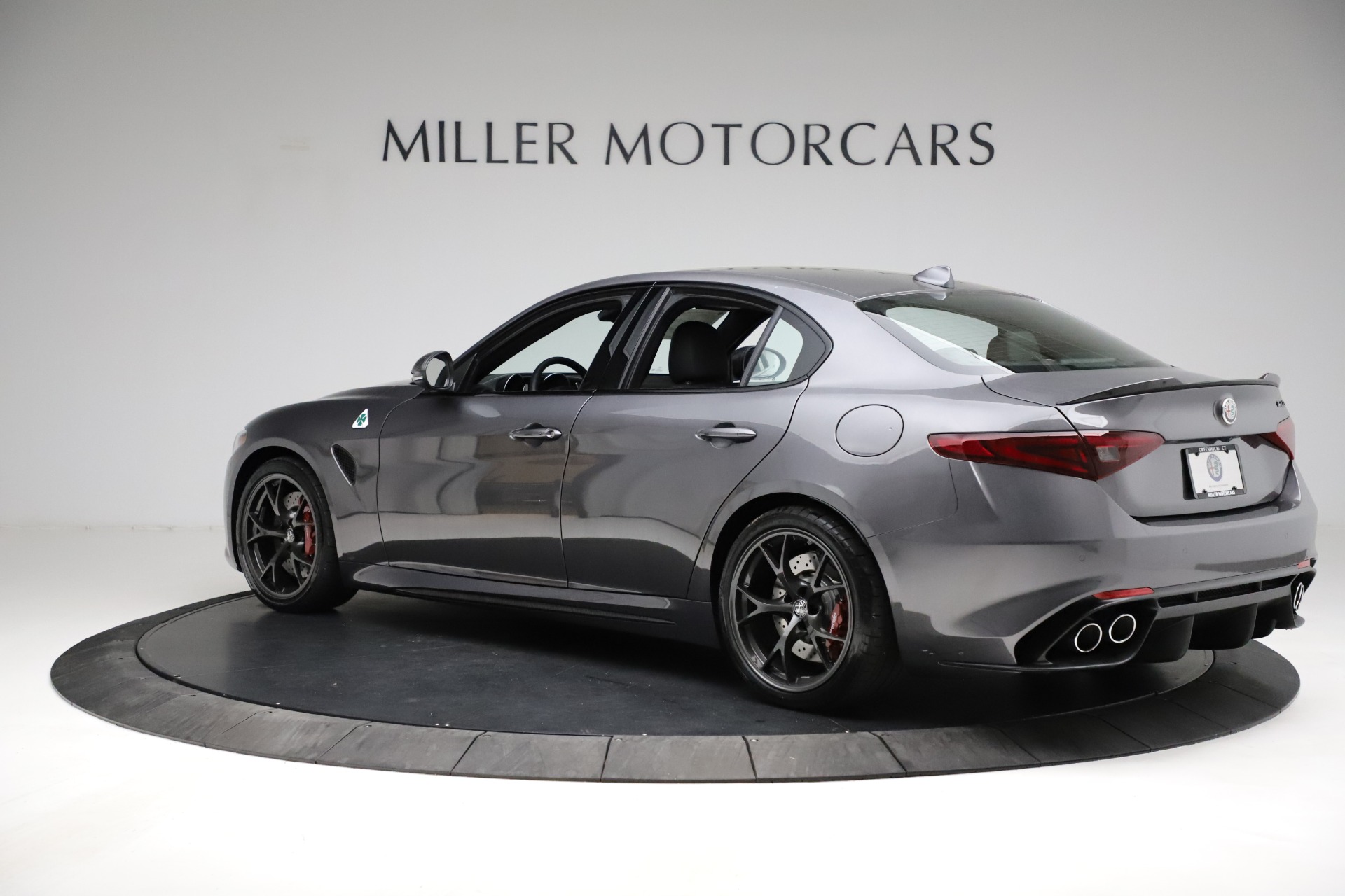 New-2021-Alfa-Romeo-Giulia-Quadrifoglio