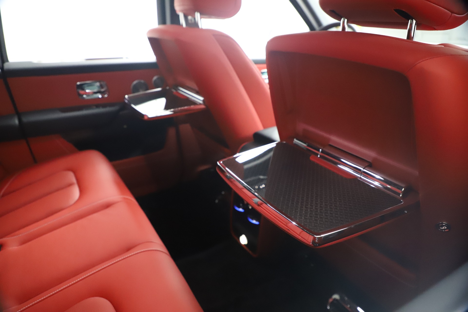 New-2021-Rolls-Royce-Cullinan-Black-Badge