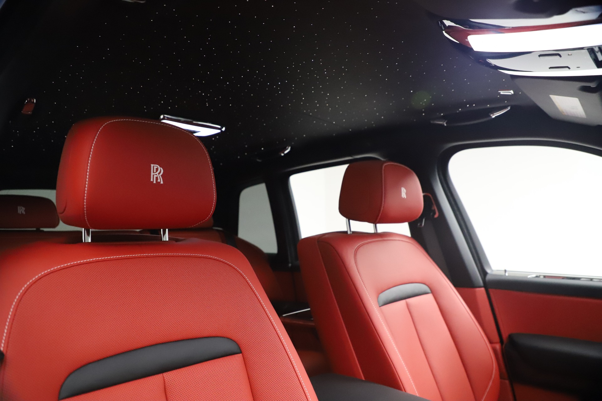 New-2021-Rolls-Royce-Cullinan-Black-Badge