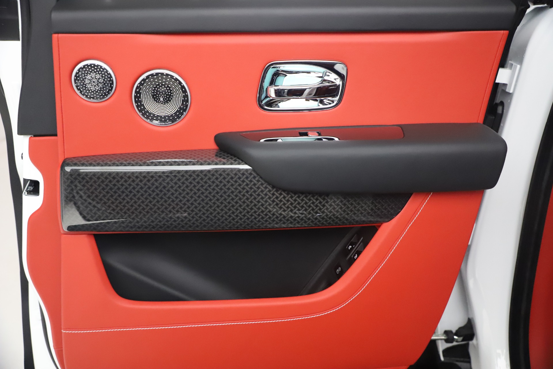 New-2021-Rolls-Royce-Cullinan-Black-Badge