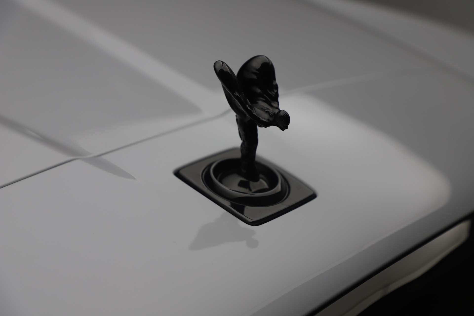 New-2021-Rolls-Royce-Cullinan-Black-Badge