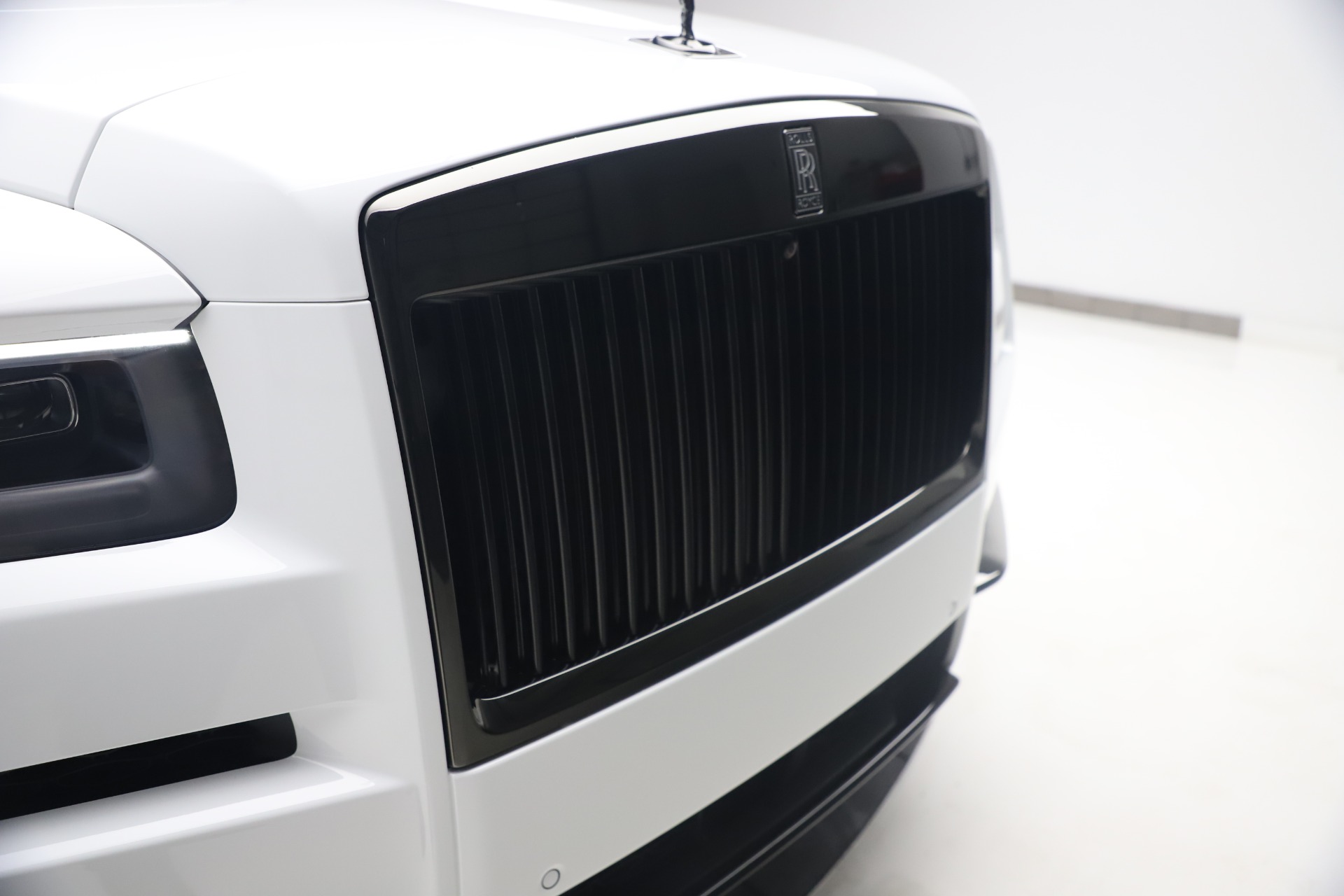 New-2021-Rolls-Royce-Cullinan-Black-Badge
