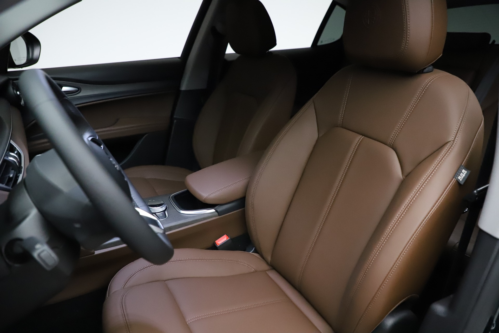 New-2021-Alfa-Romeo-Stelvio-Ti