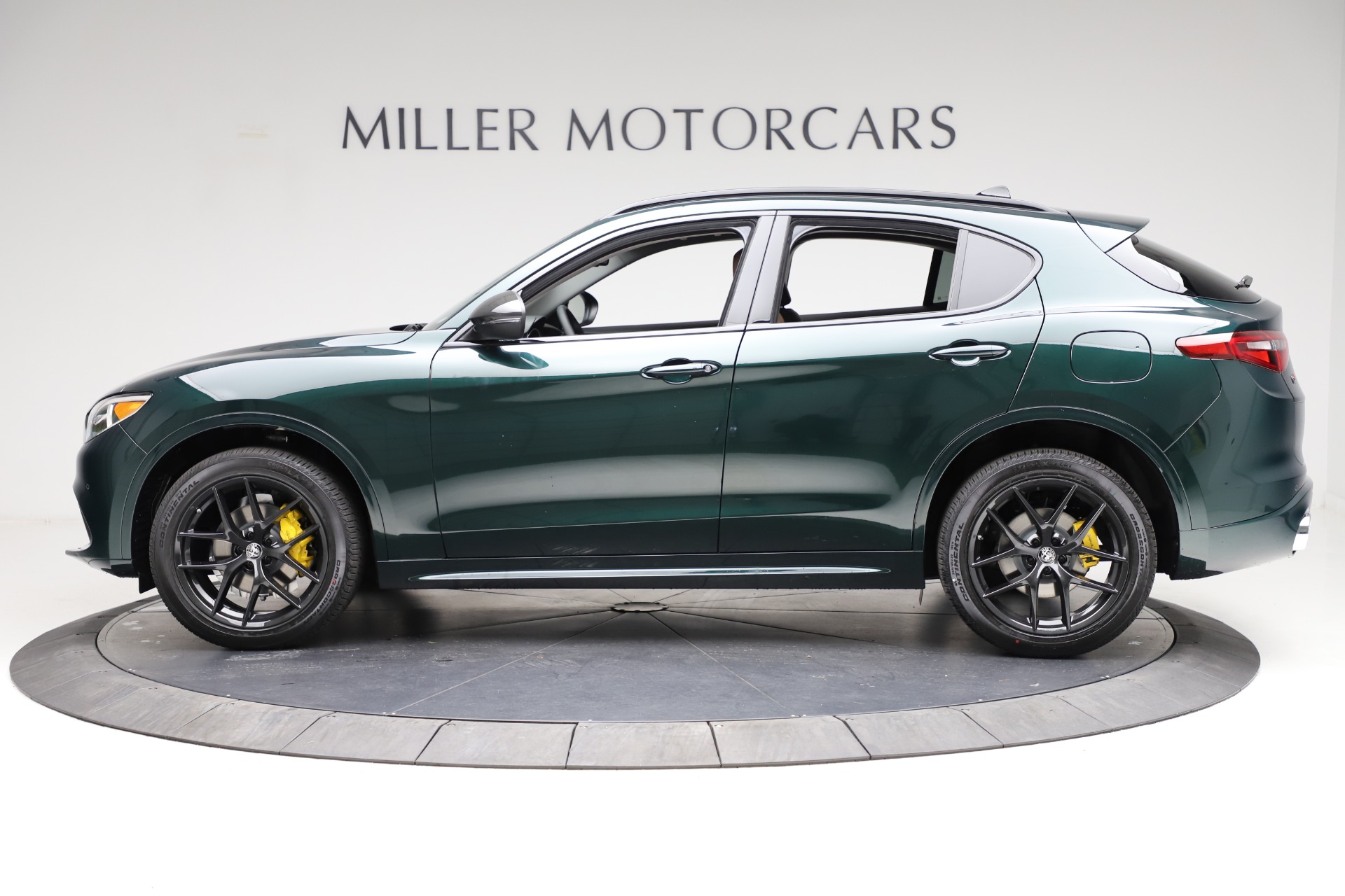 New-2021-Alfa-Romeo-Stelvio-Ti