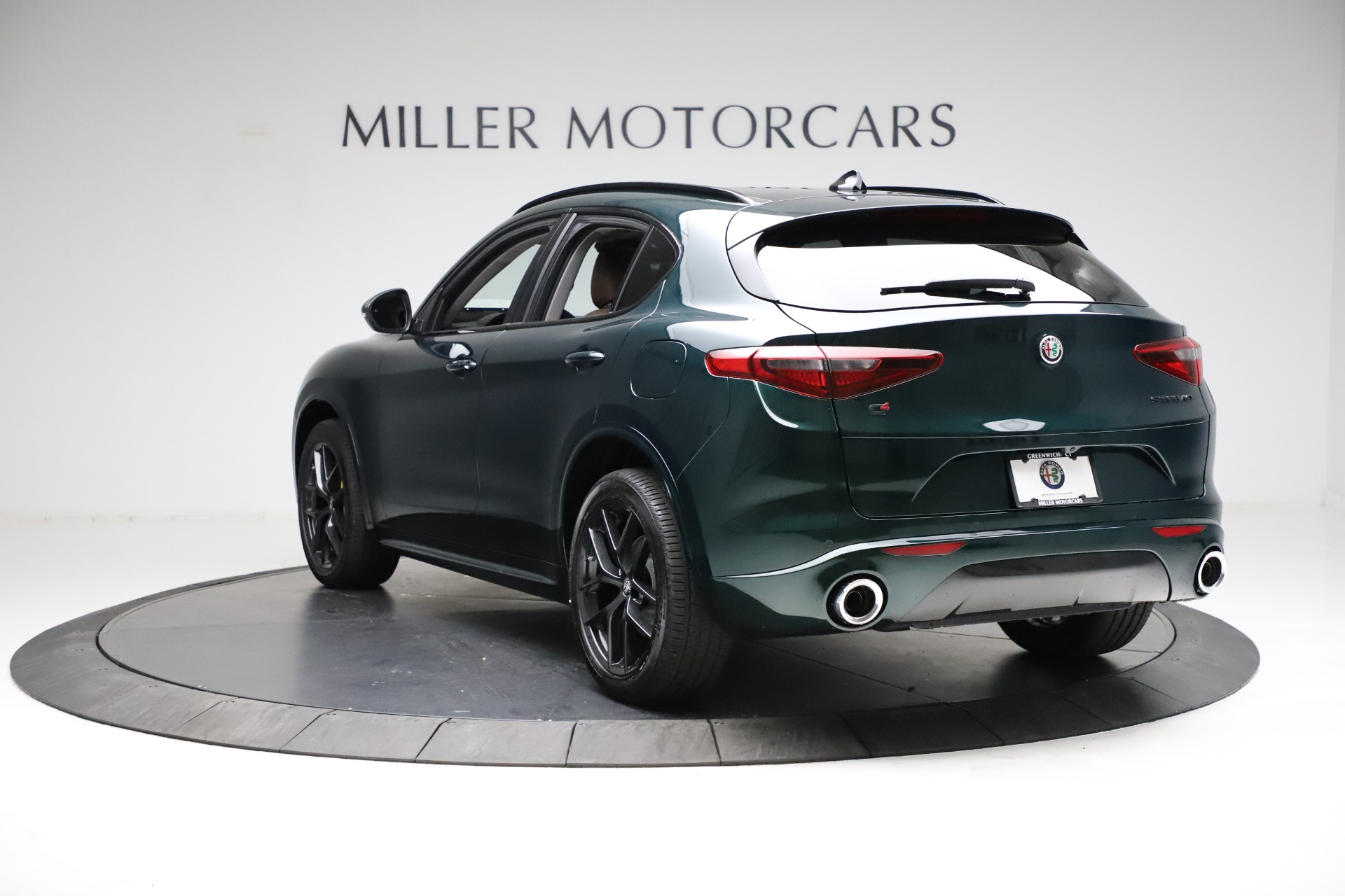 New-2021-Alfa-Romeo-Stelvio-Ti
