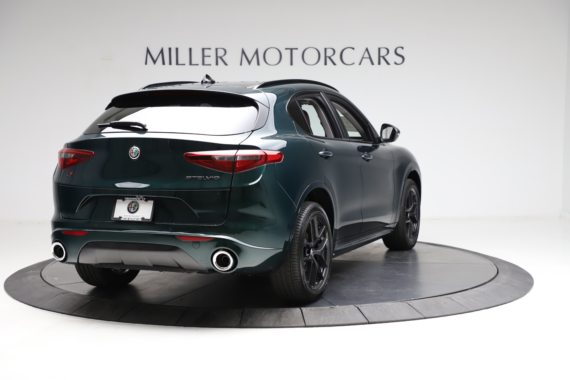 New-2021-Alfa-Romeo-Stelvio-Ti