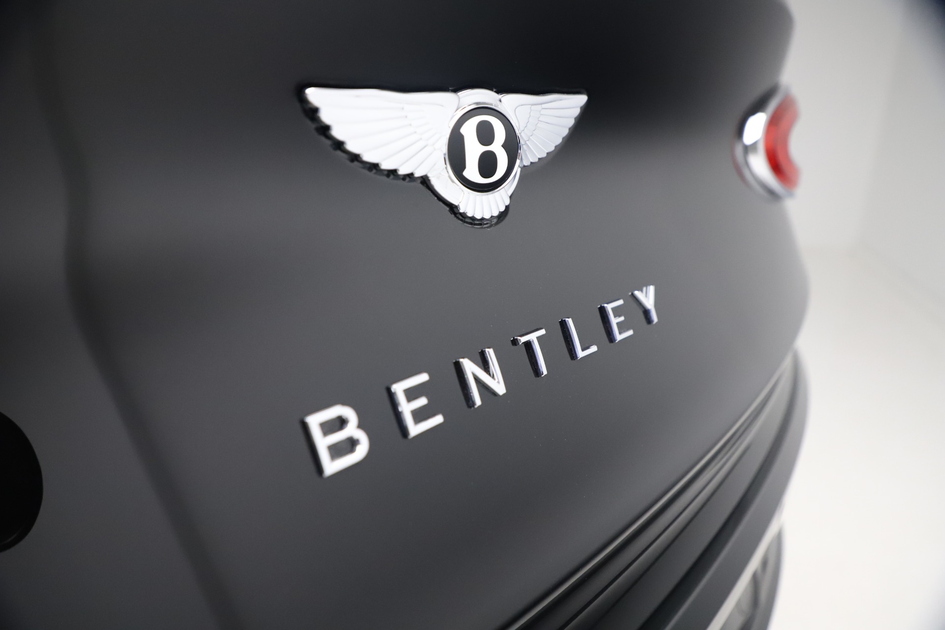New-2021-Bentley-Bentayga-Hybrid