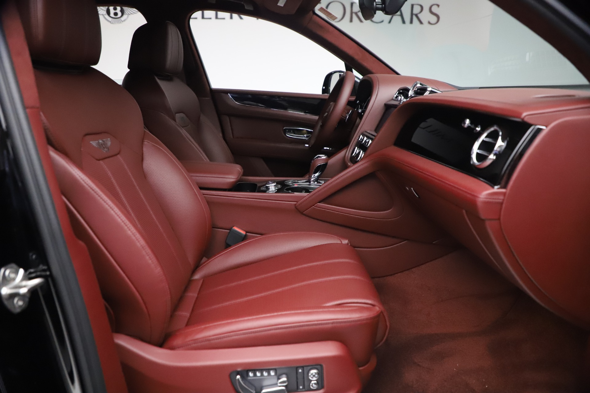 New-2021-Bentley-Bentayga-Hybrid