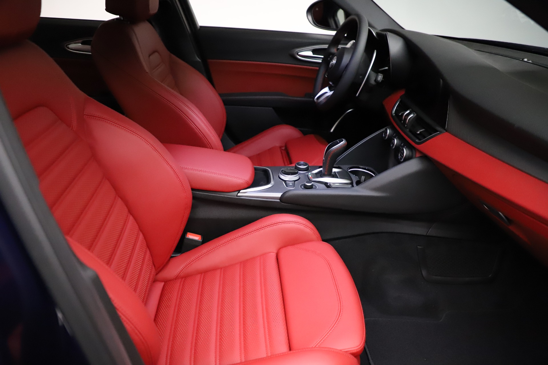 New-2021-Alfa-Romeo-Giulia-Ti-Sport