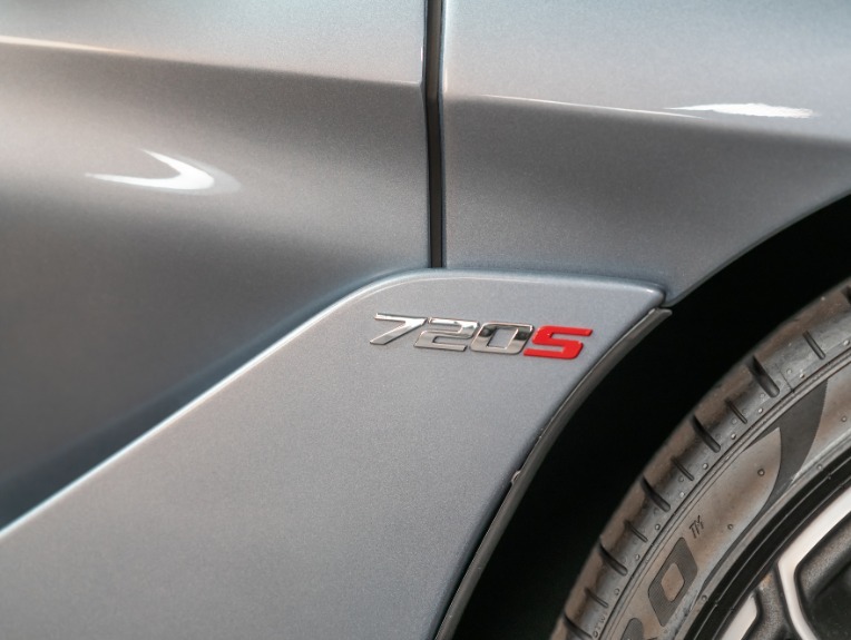 Used-2020-McLaren-720S-Spider-Performance