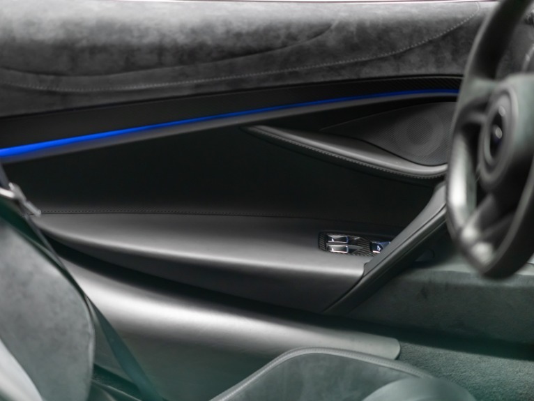 Used-2020-McLaren-720S-Spider-Performance