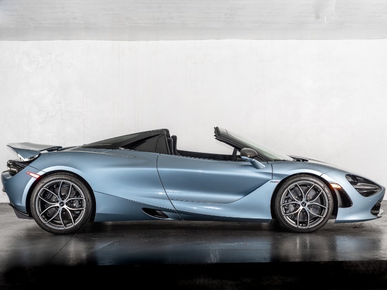 Used-2020-McLaren-720S-Spider-Performance