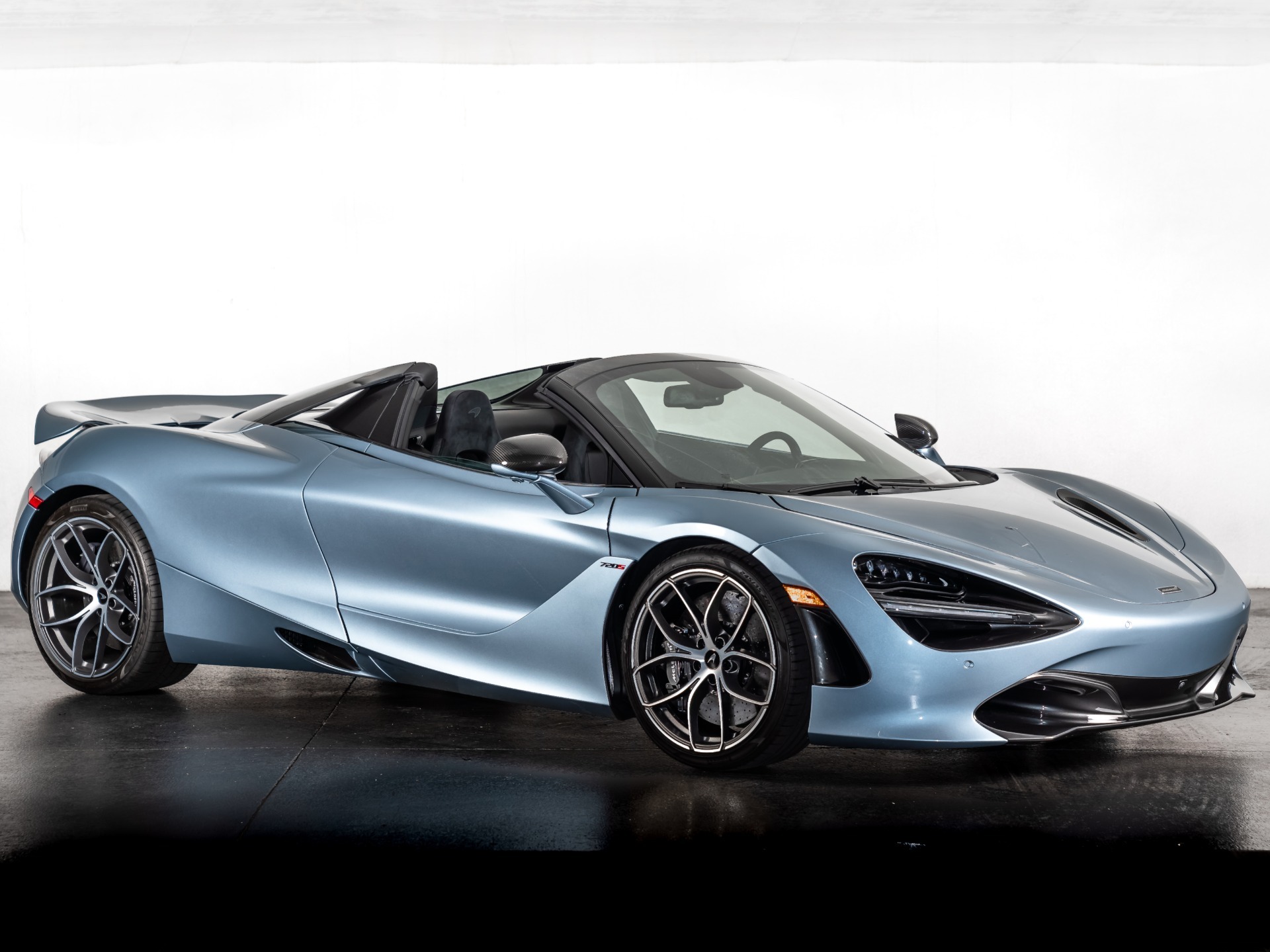 Used-2020-McLaren-720S-Spider-Performance