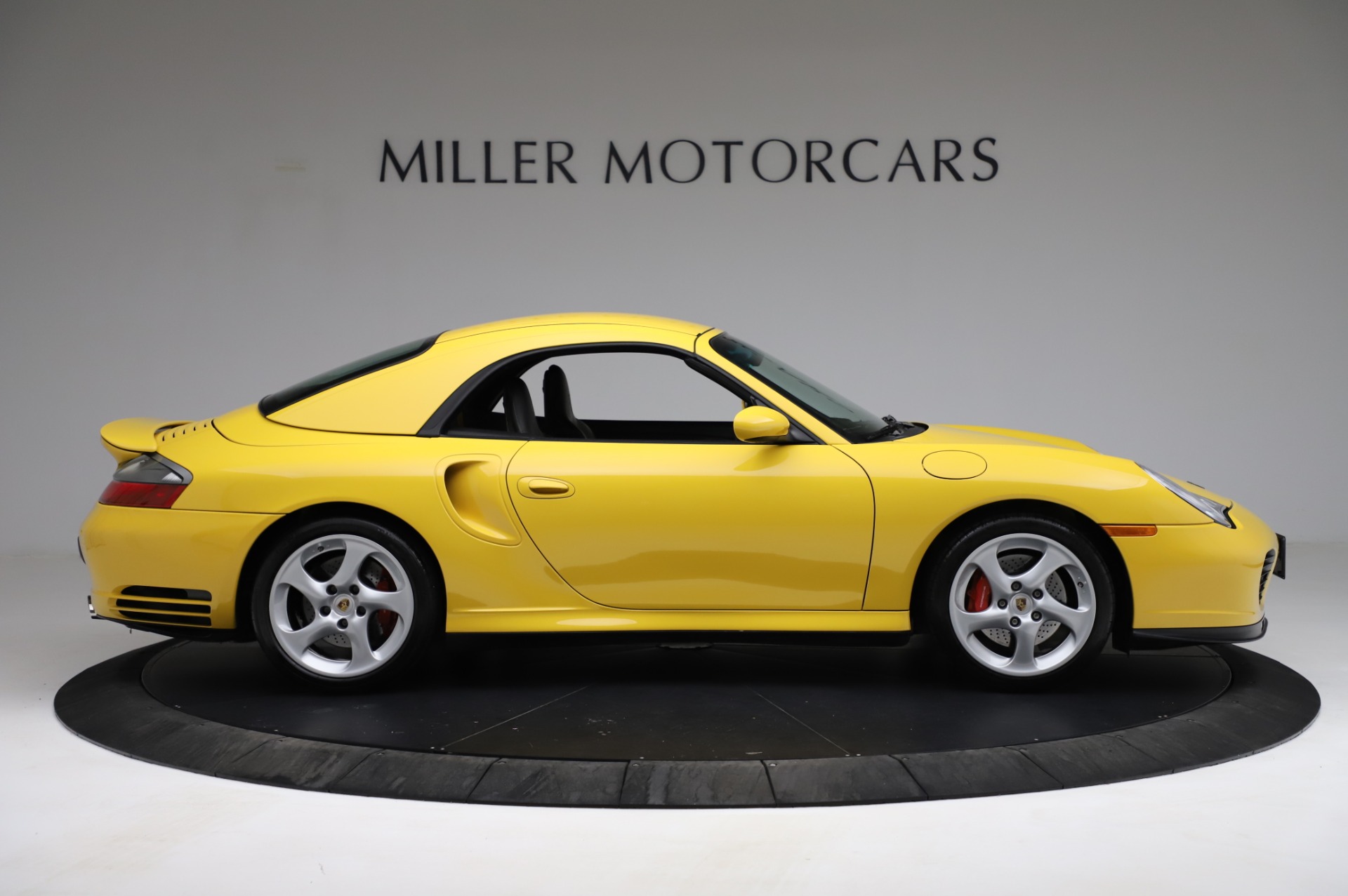 Used-2004-Porsche-911-Turbo
