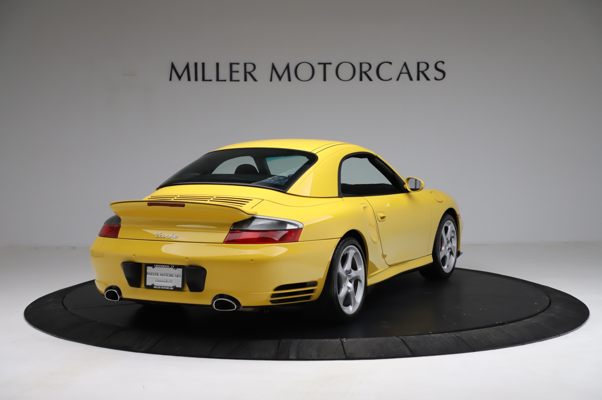 Used-2004-Porsche-911-Turbo