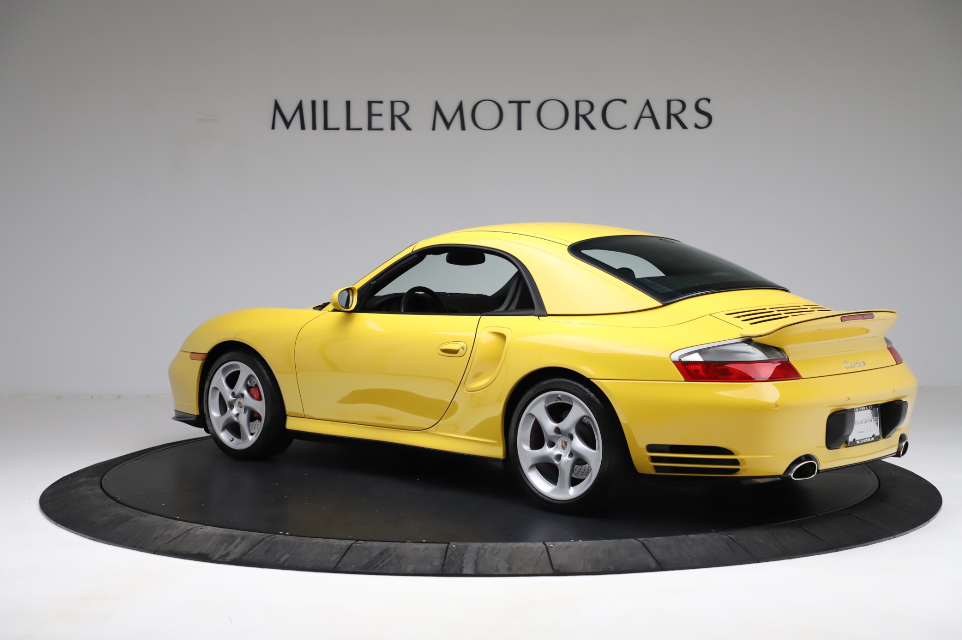 Used-2004-Porsche-911-Turbo