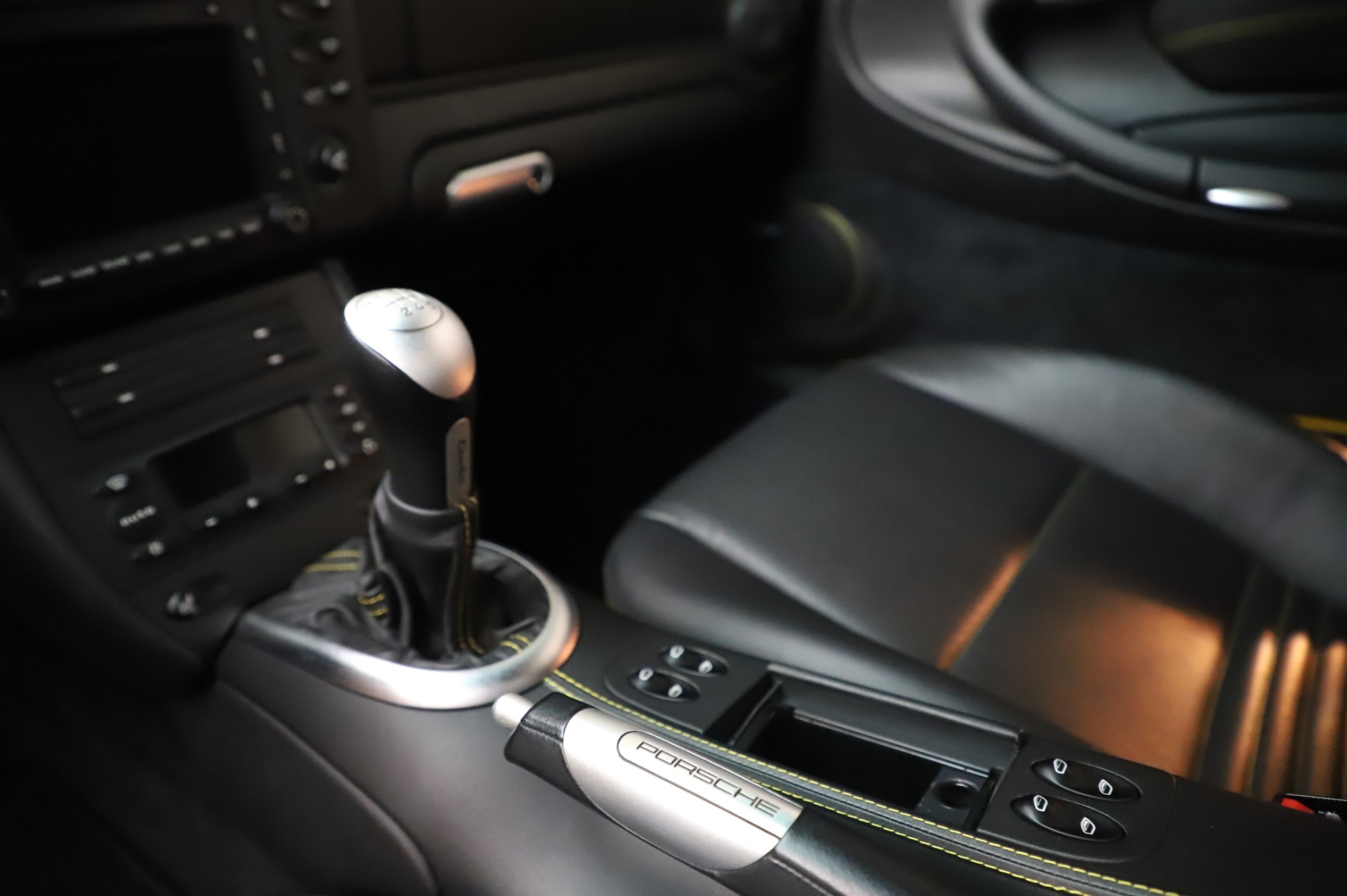 Used-2004-Porsche-911-Turbo