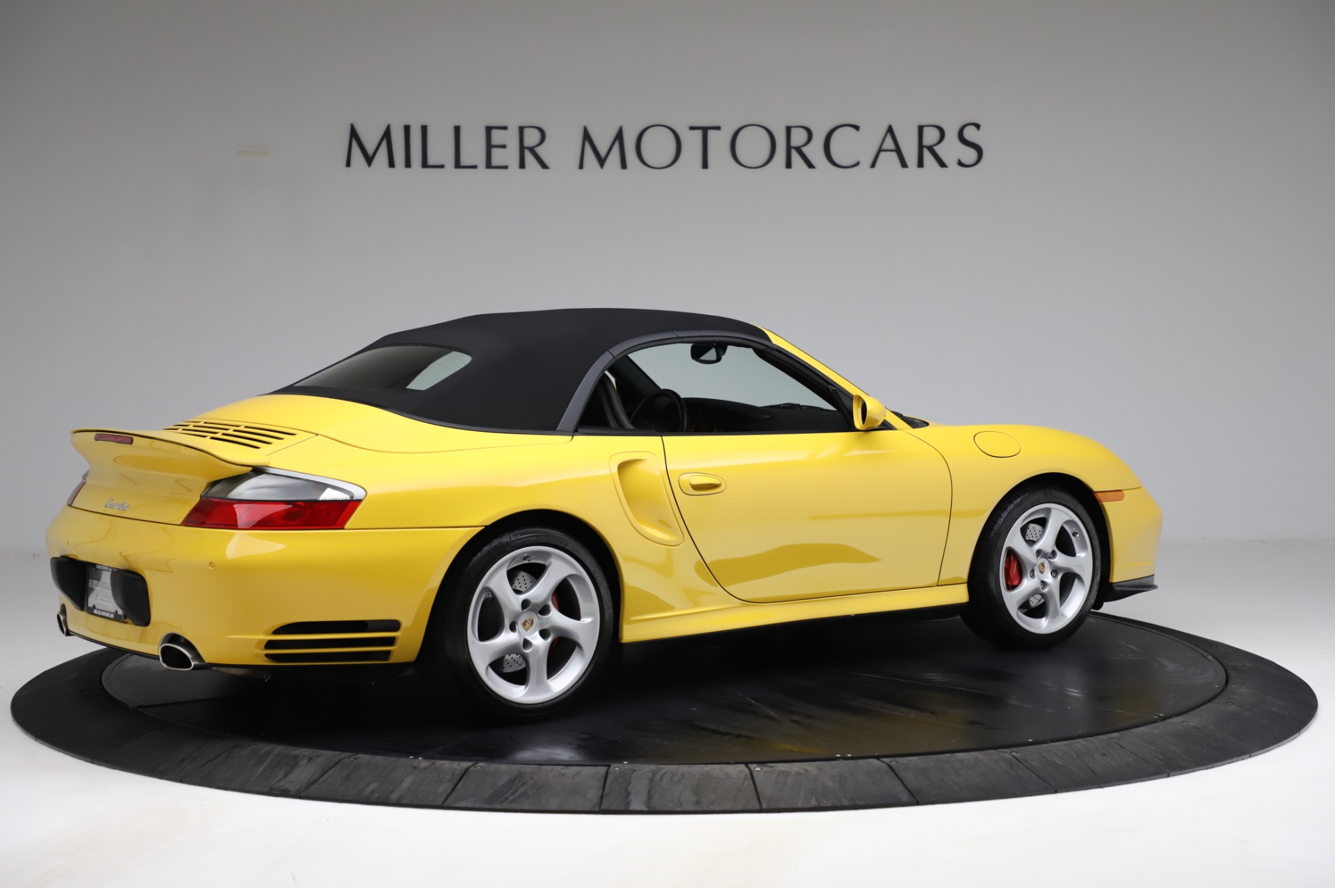 Used-2004-Porsche-911-Turbo