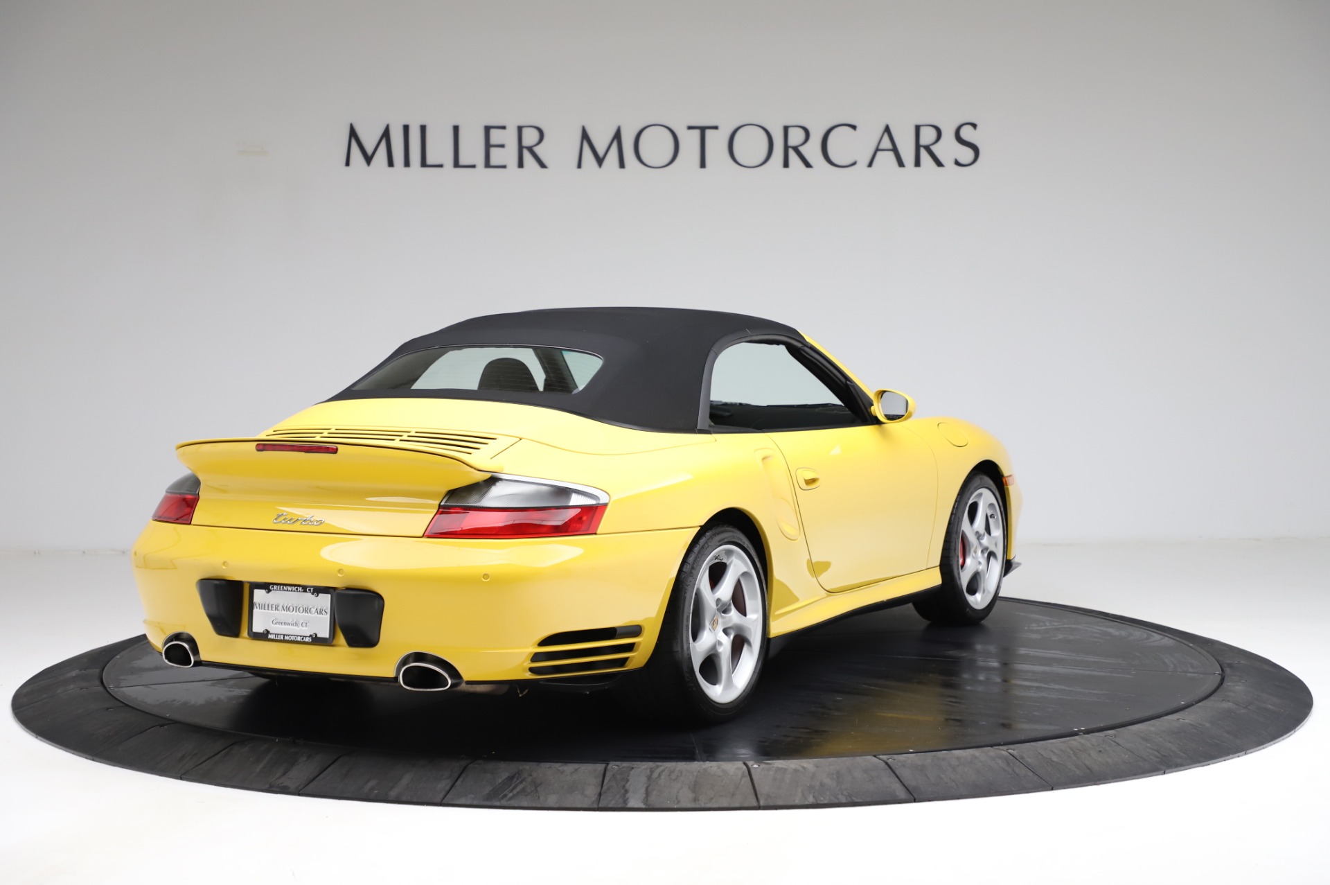 Used-2004-Porsche-911-Turbo