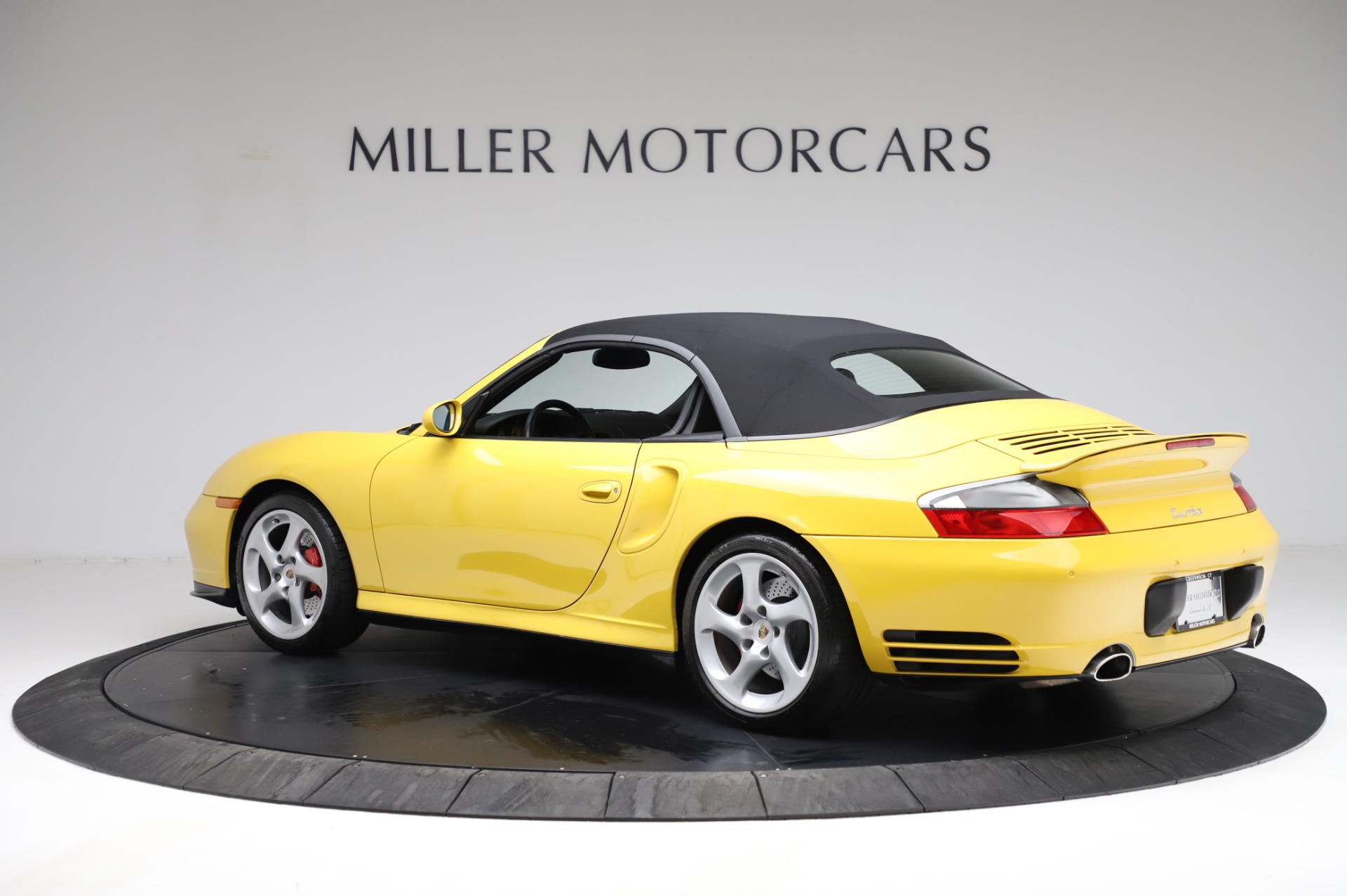 Used-2004-Porsche-911-Turbo