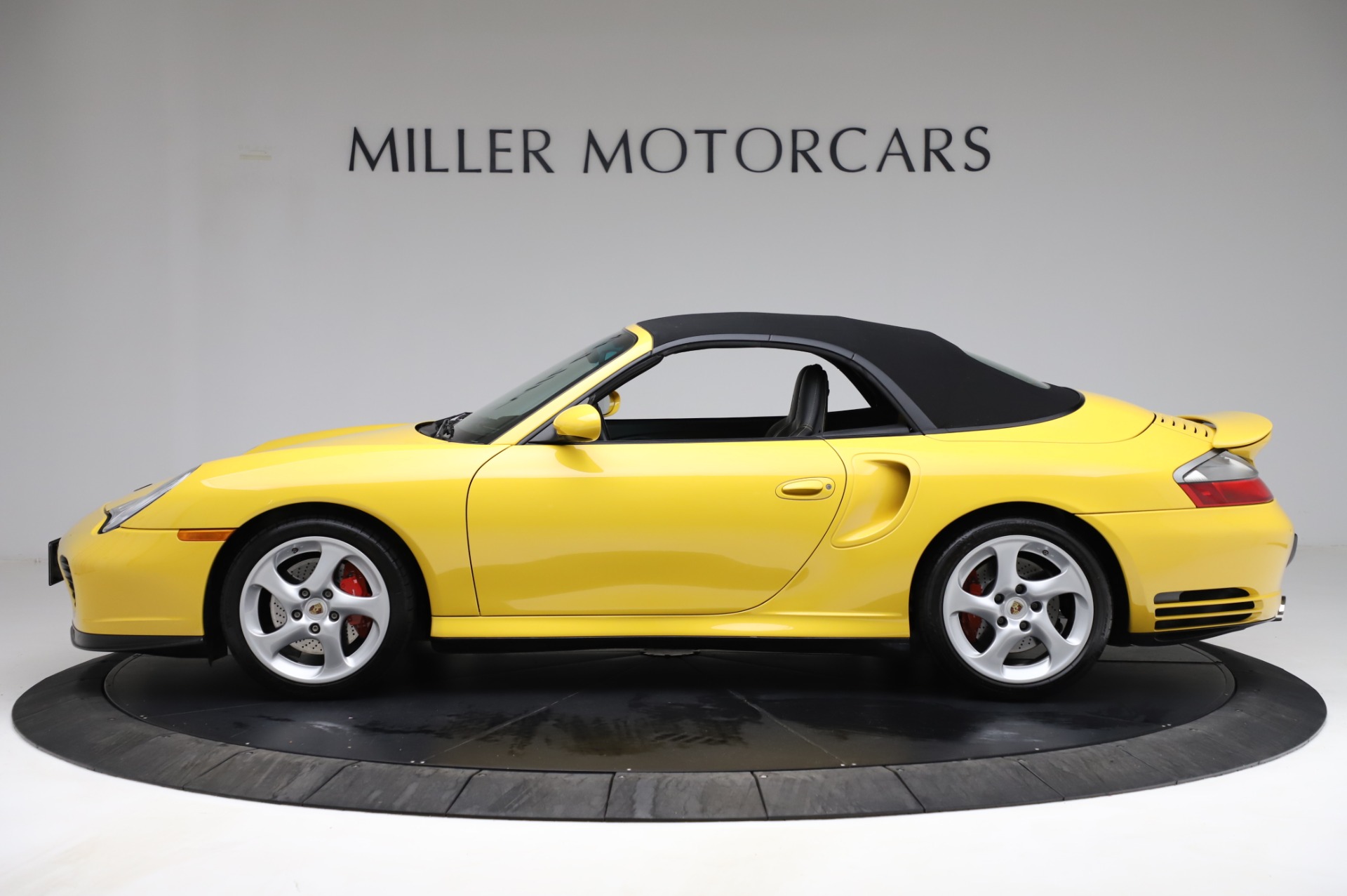 Used-2004-Porsche-911-Turbo