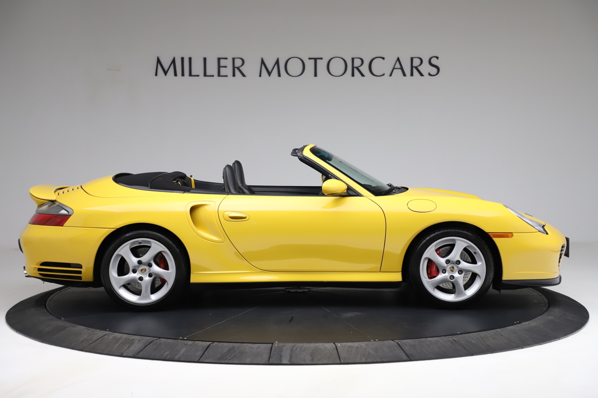Used-2004-Porsche-911-Turbo