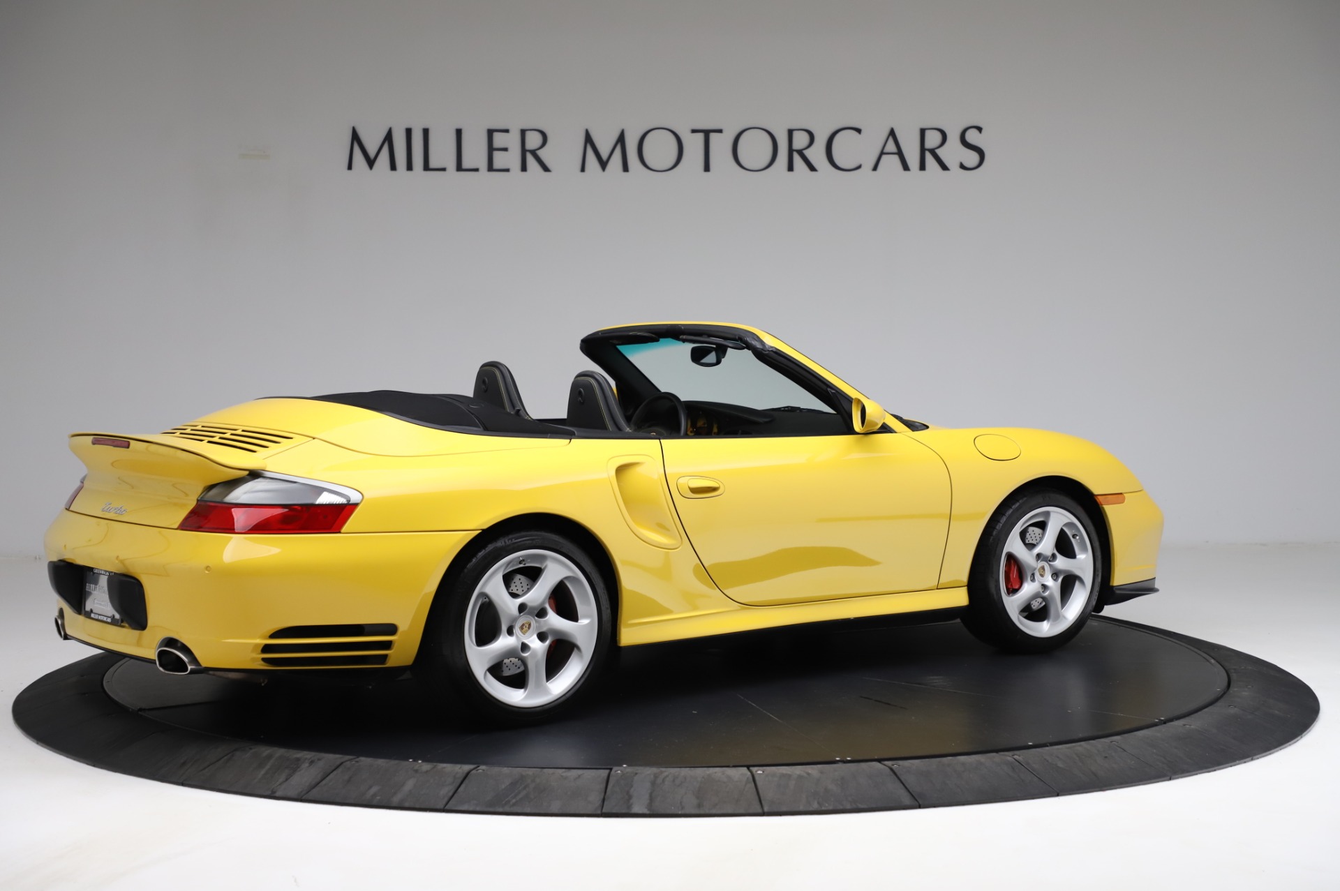 Used-2004-Porsche-911-Turbo