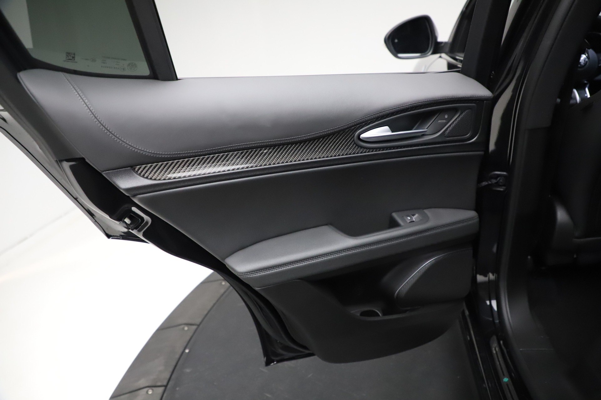 New-2021-Alfa-Romeo-Stelvio-Quadrifoglio