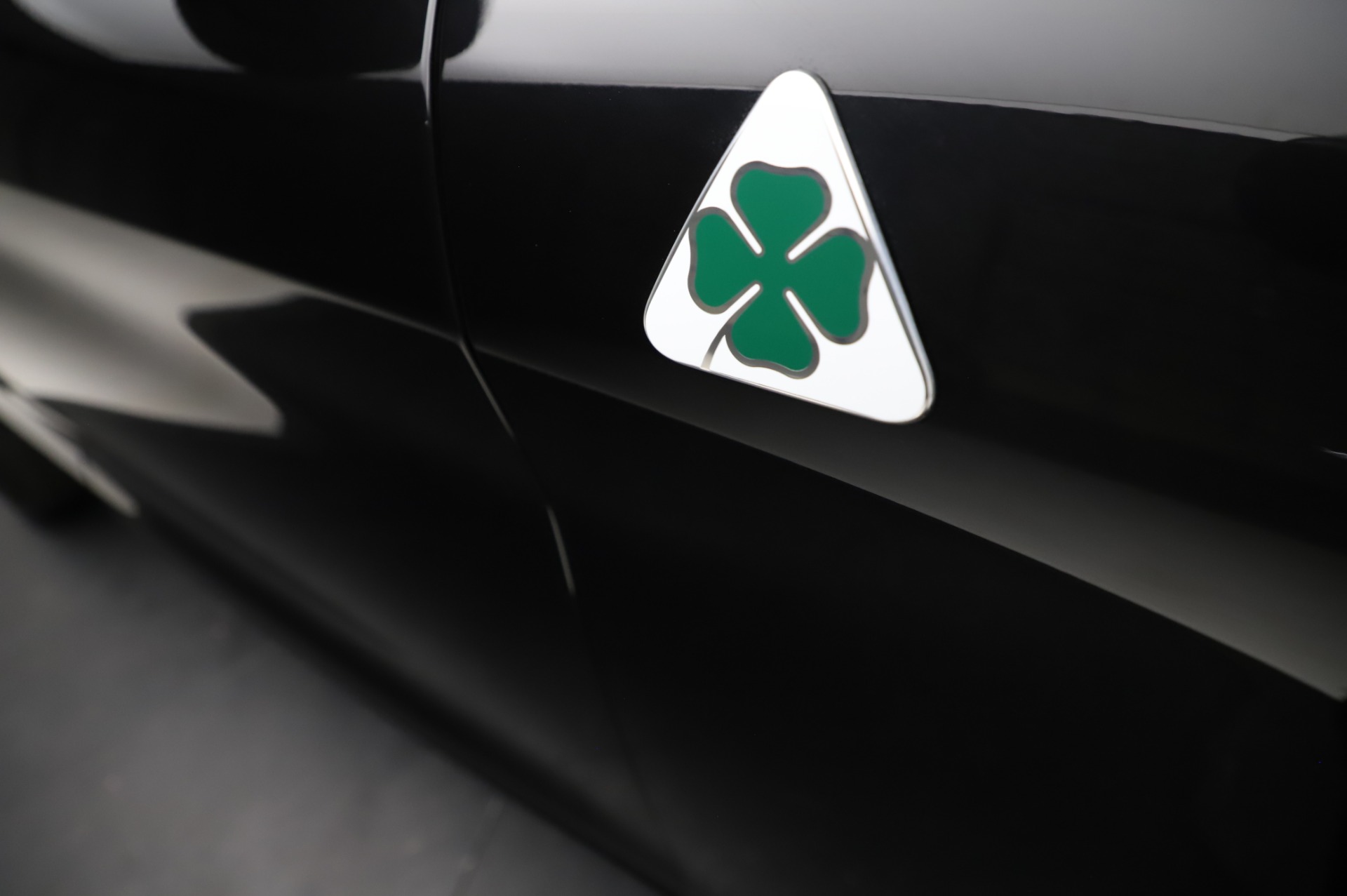 New-2021-Alfa-Romeo-Stelvio-Quadrifoglio