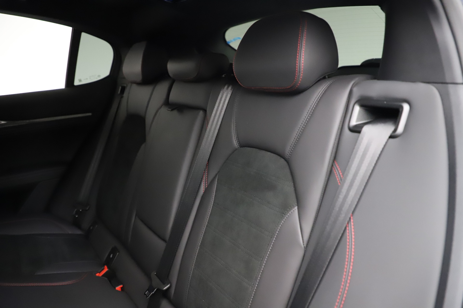 New-2021-Alfa-Romeo-Stelvio-Quadrifoglio