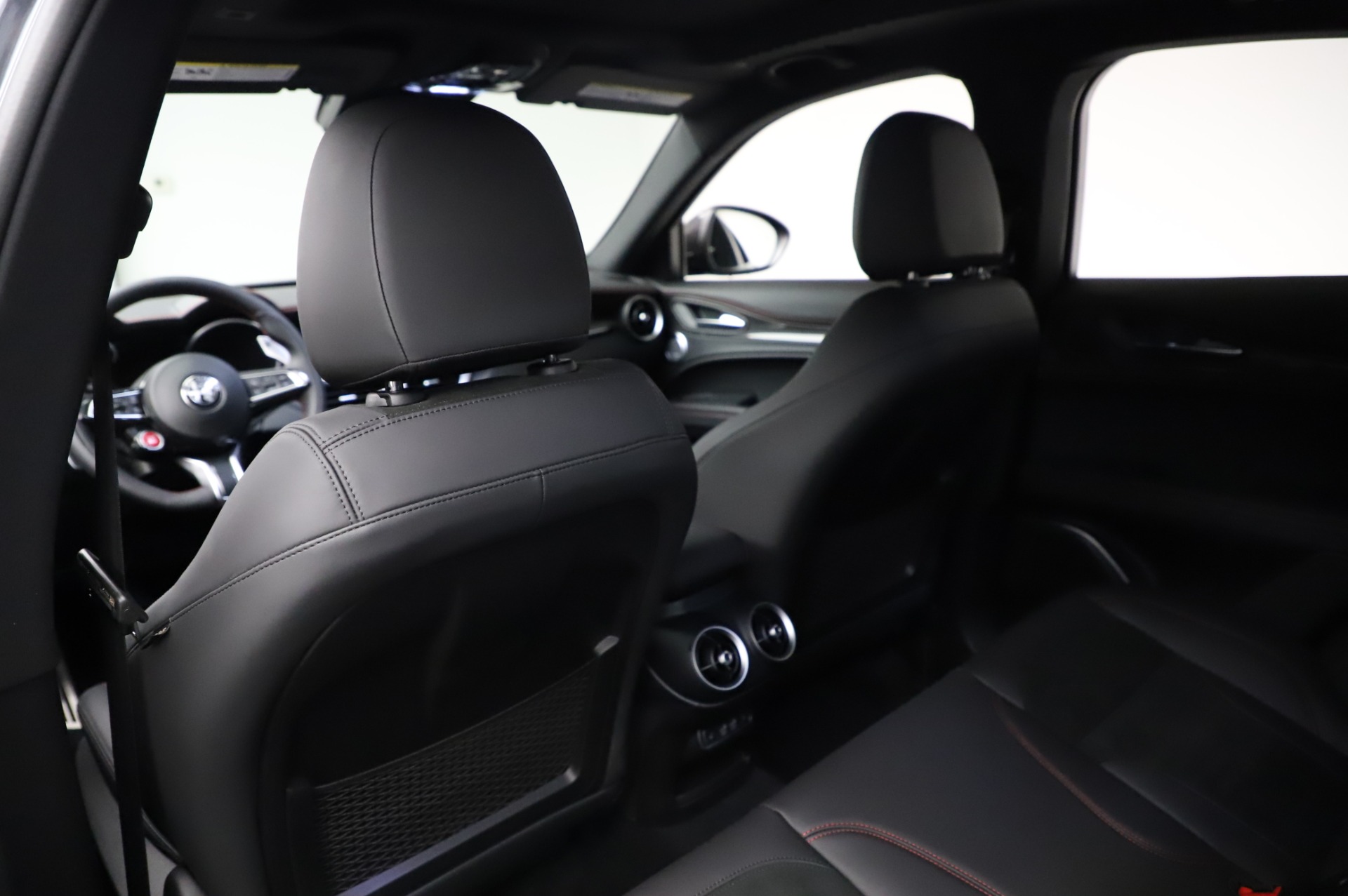 New-2021-Alfa-Romeo-Stelvio-Quadrifoglio