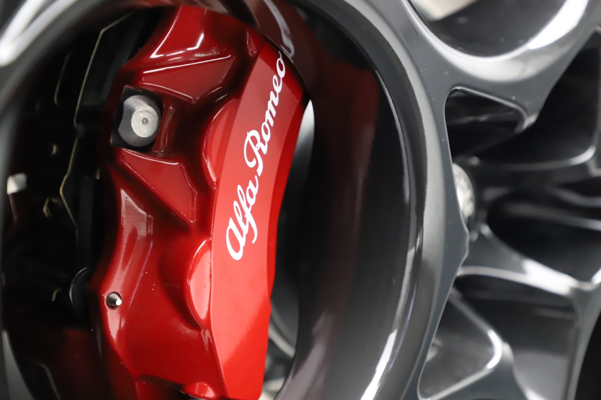 New-2021-Alfa-Romeo-Stelvio-Quadrifoglio