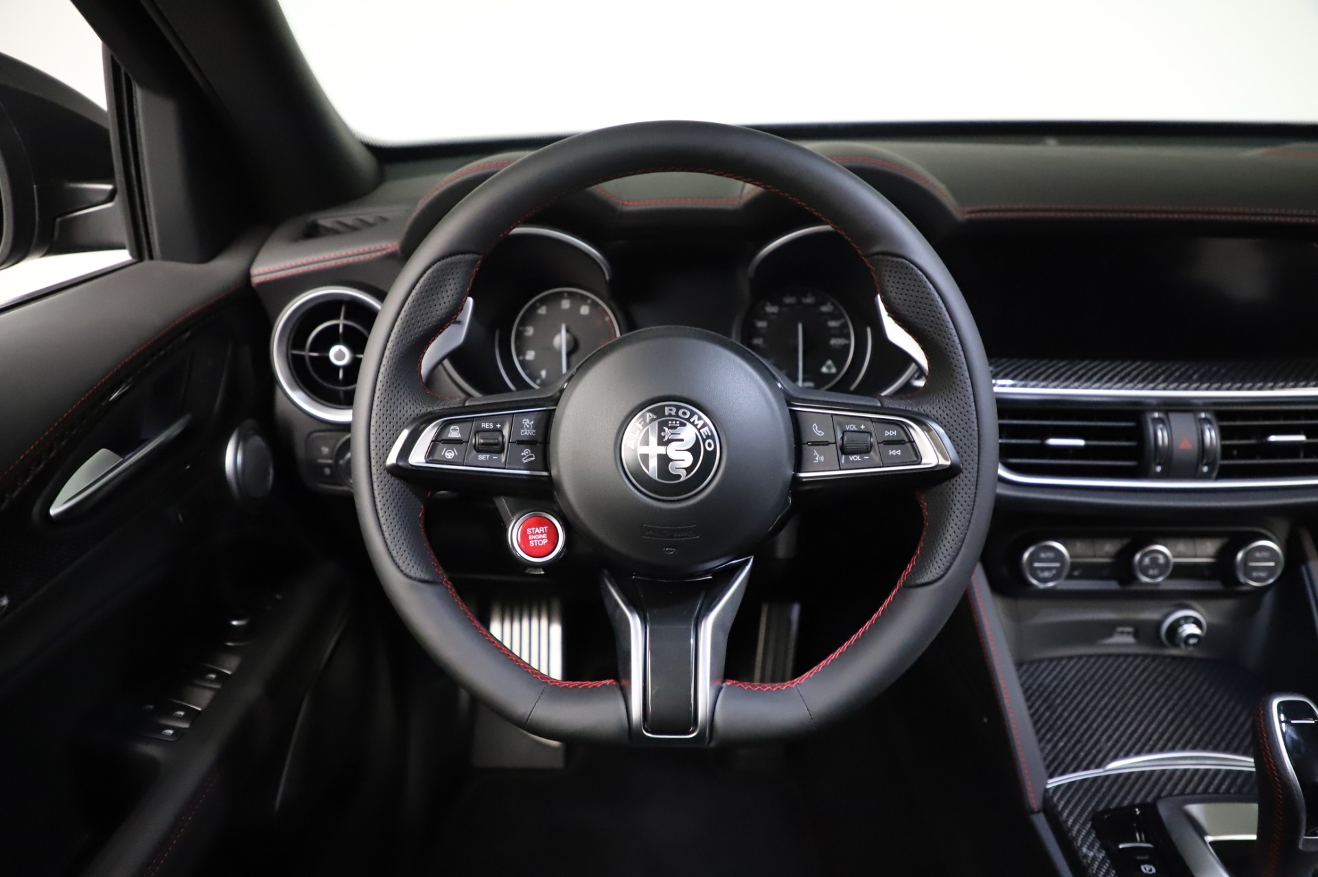 New-2021-Alfa-Romeo-Stelvio-Quadrifoglio