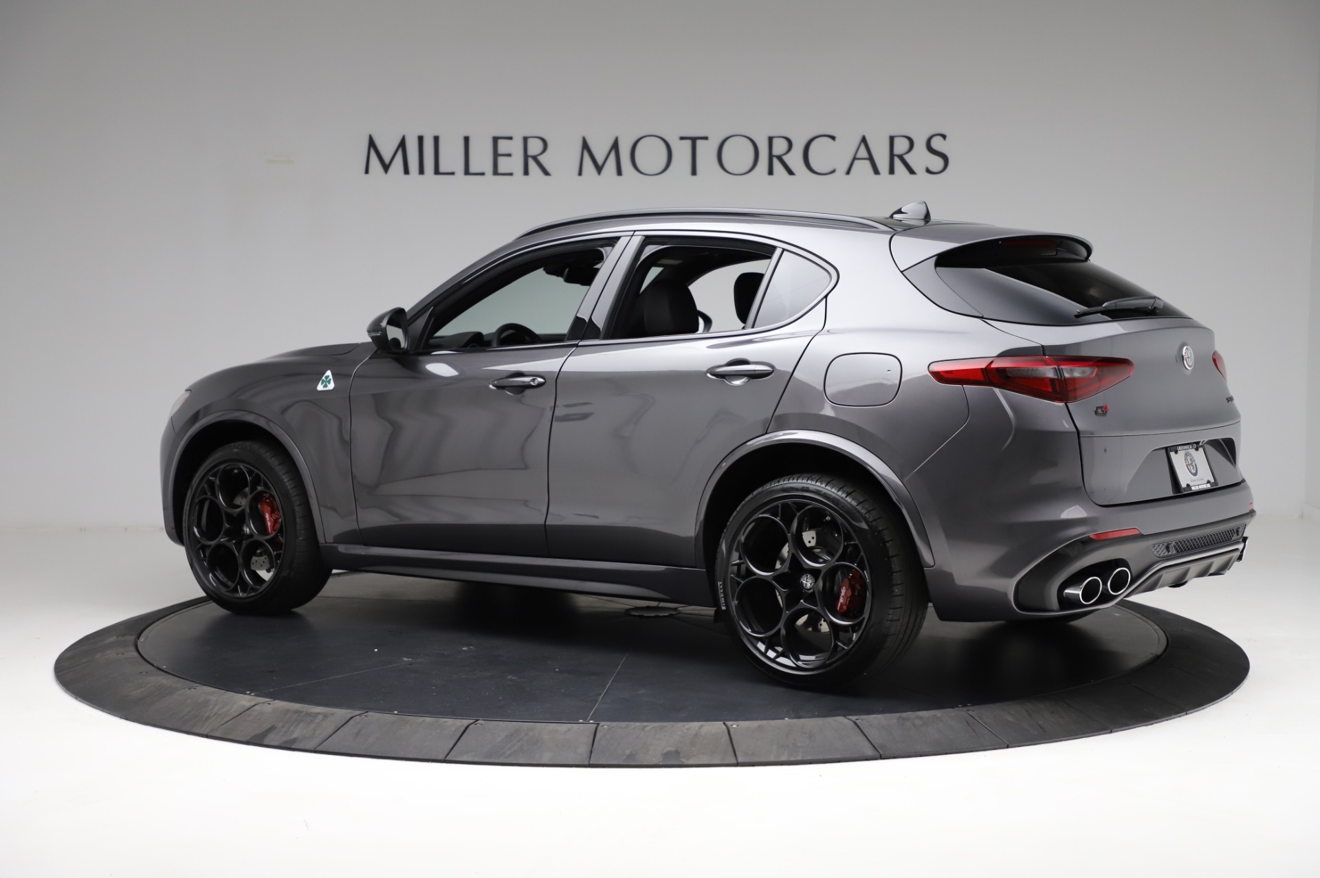 New-2021-Alfa-Romeo-Stelvio-Quadrifoglio