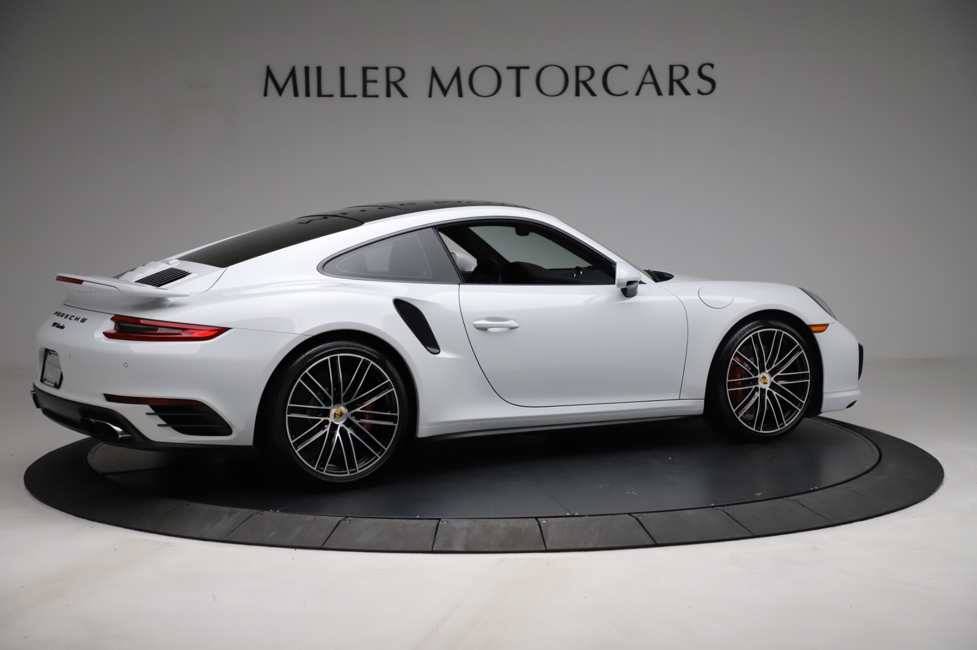 Used-2018-Porsche-911-Turbo