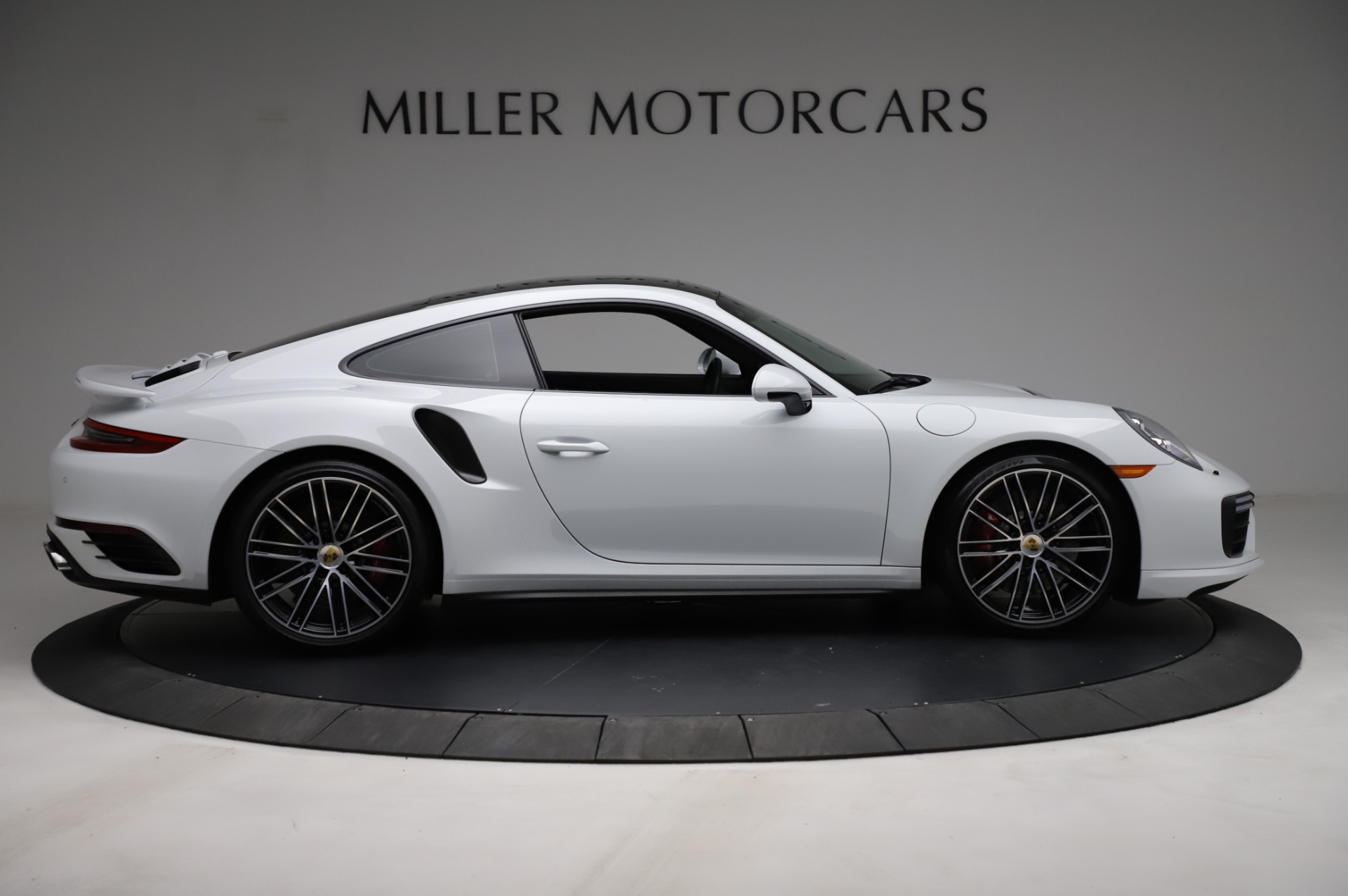 Used-2018-Porsche-911-Turbo