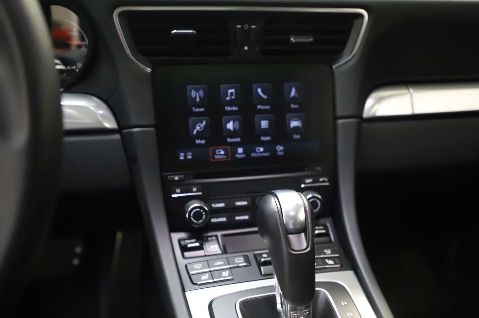 Used-2018-Porsche-911-Turbo