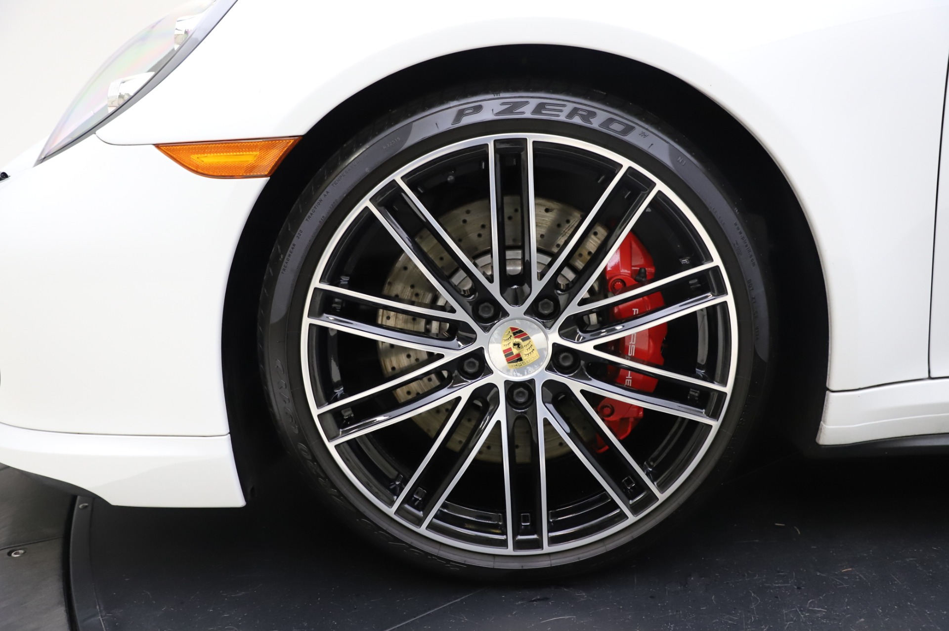 Used-2018-Porsche-911-Turbo