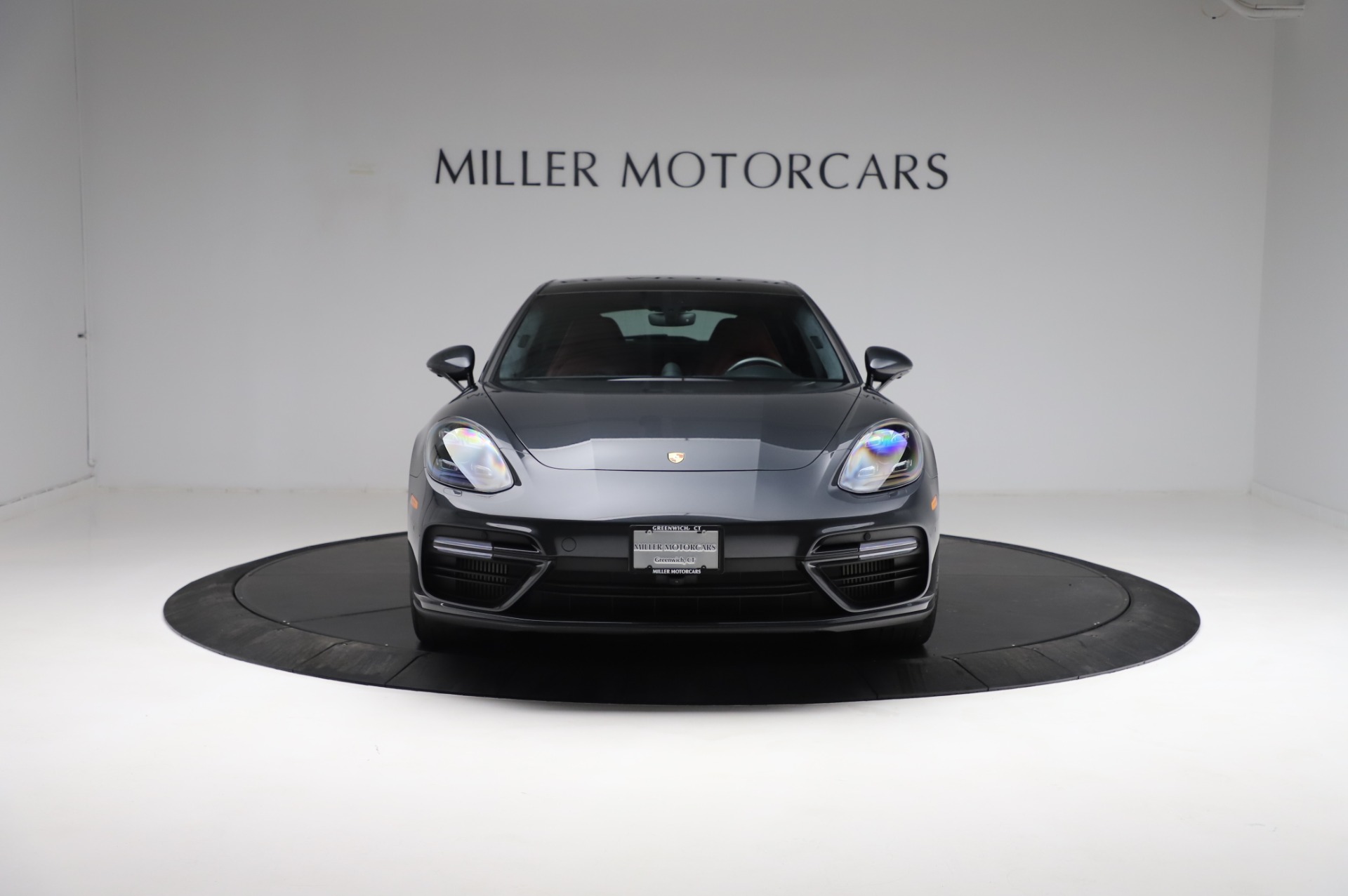 Used-2018-Porsche-Panamera-Turbo