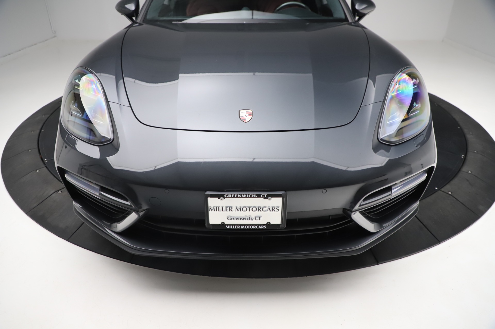 Used-2018-Porsche-Panamera-Turbo