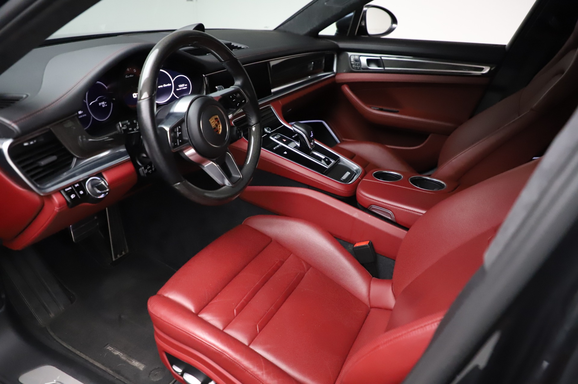 Used-2018-Porsche-Panamera-Turbo