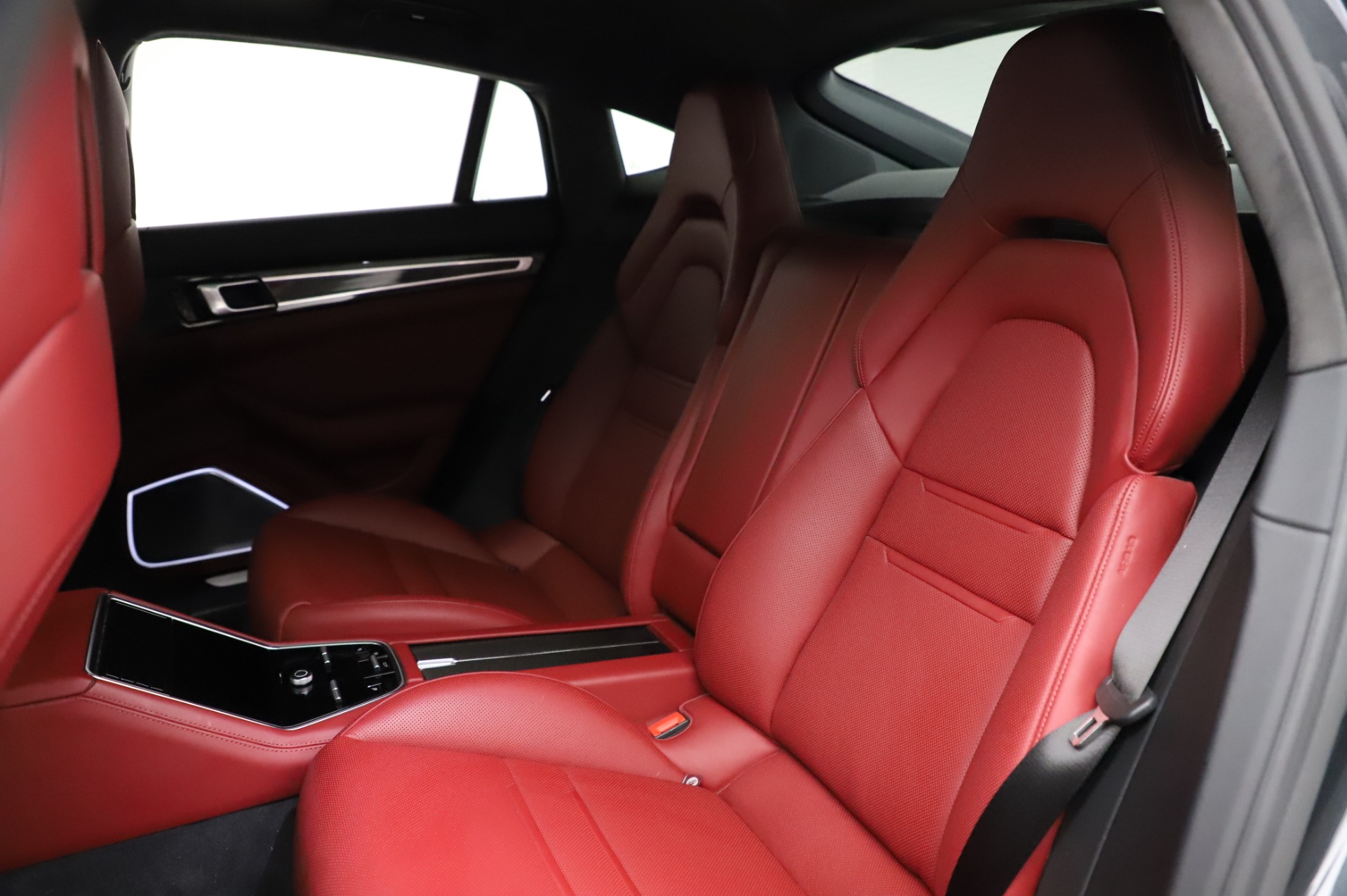 Used-2018-Porsche-Panamera-Turbo