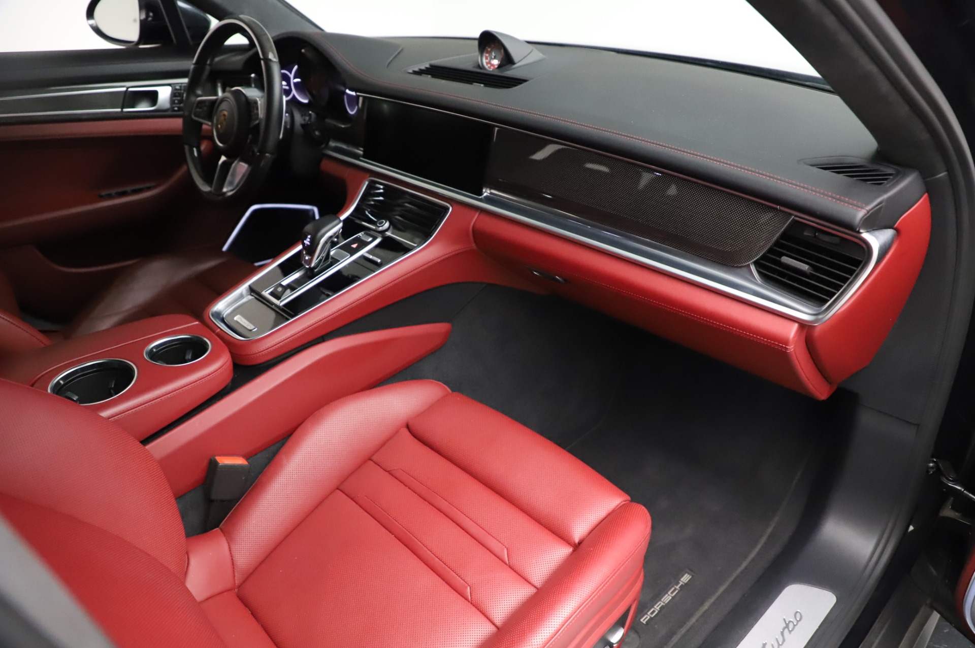 Used-2018-Porsche-Panamera-Turbo