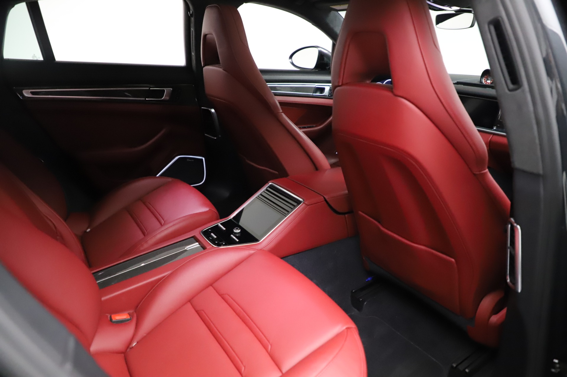 Used-2018-Porsche-Panamera-Turbo