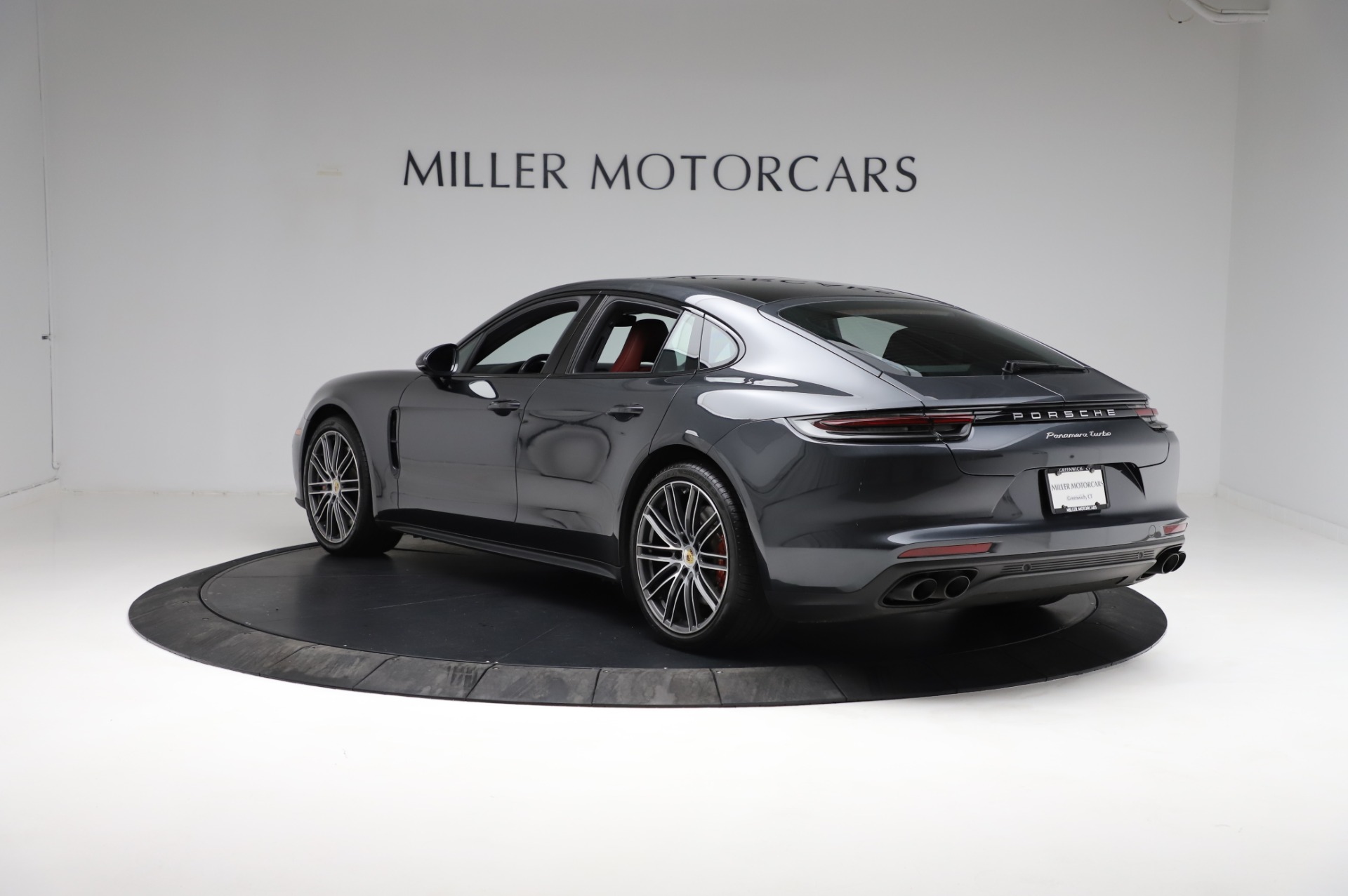 Used-2018-Porsche-Panamera-Turbo