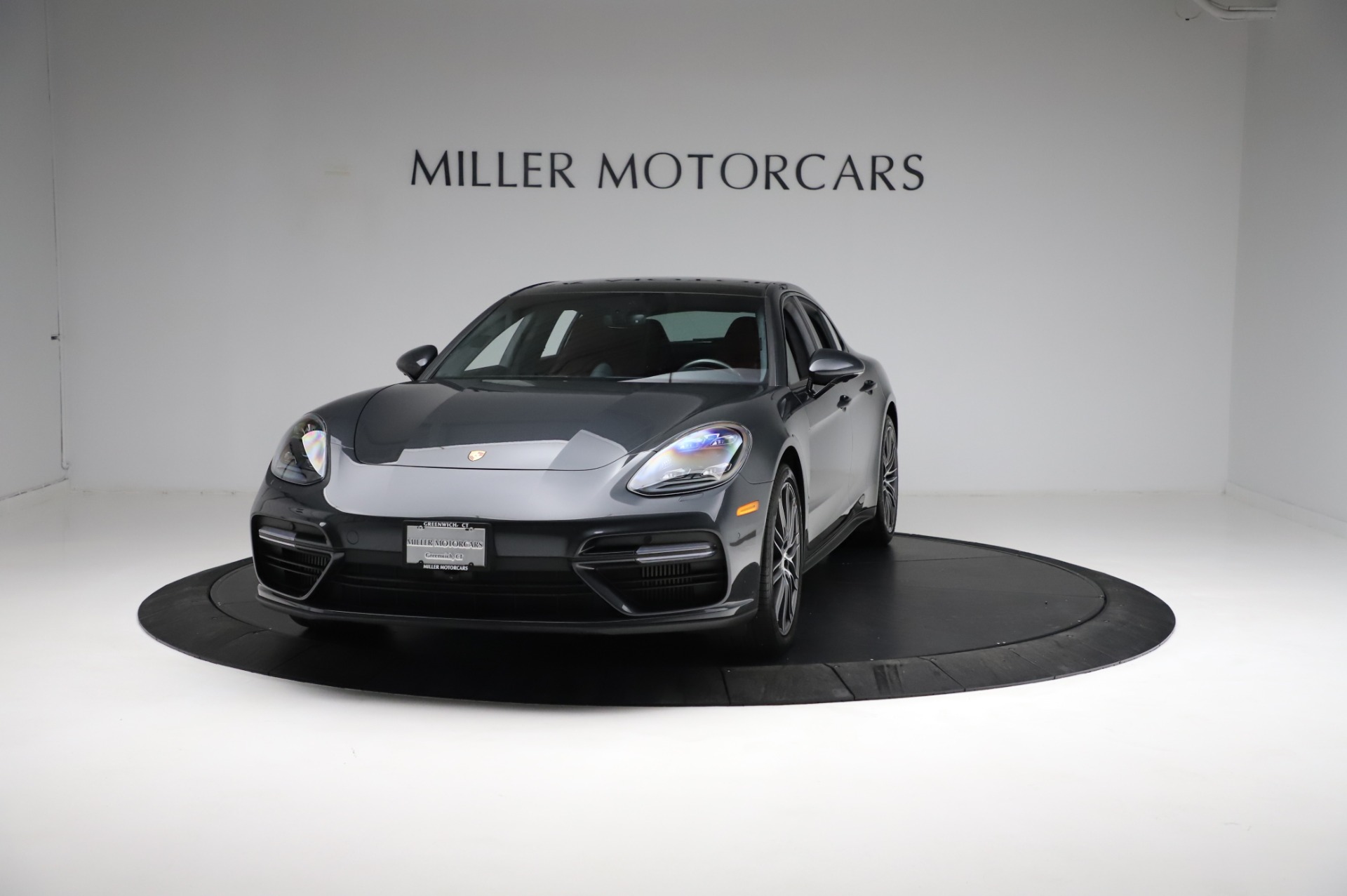 Used-2018-Porsche-Panamera-Turbo