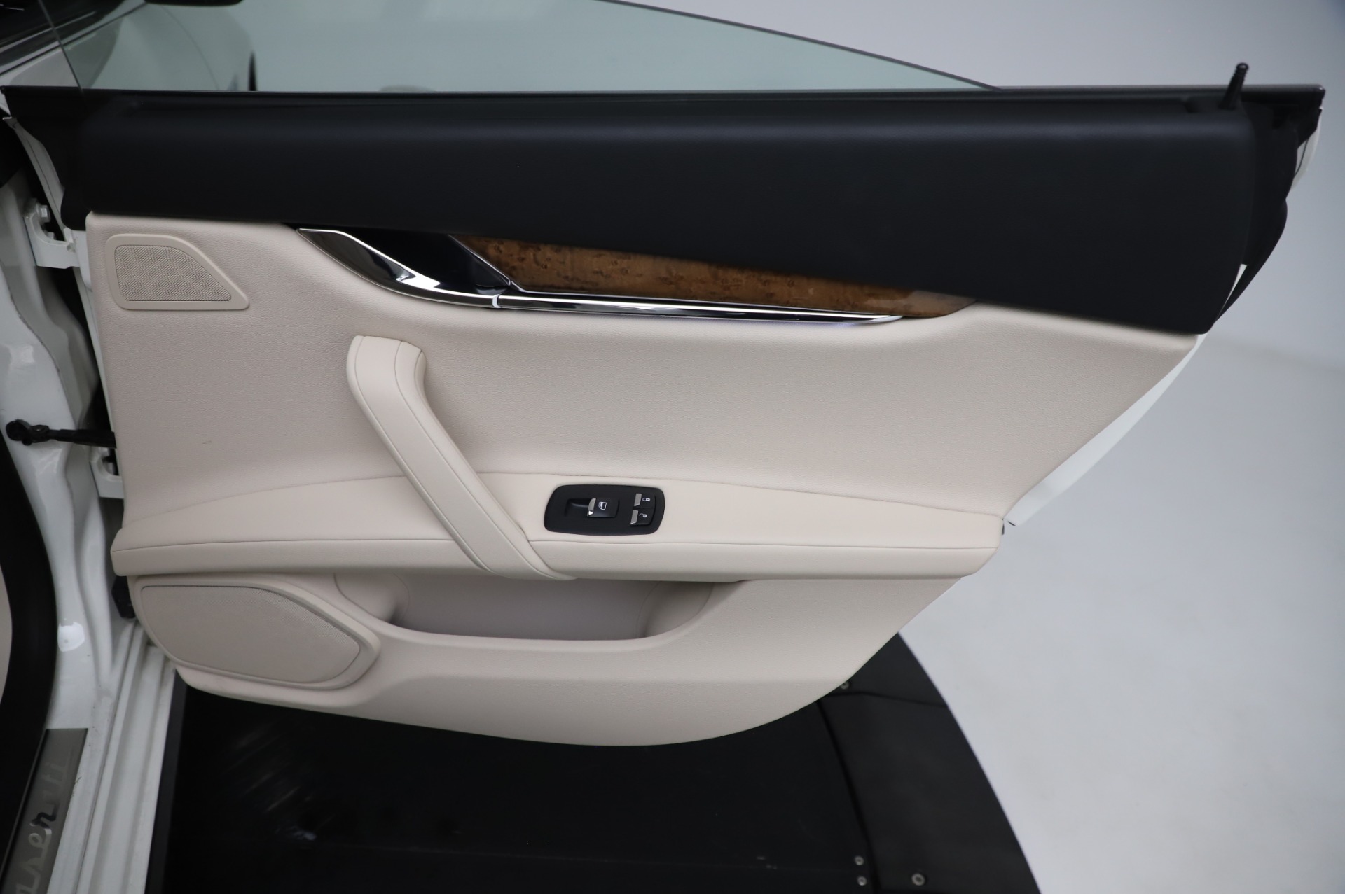 Used-2014-Maserati-Quattroporte-S-Q4