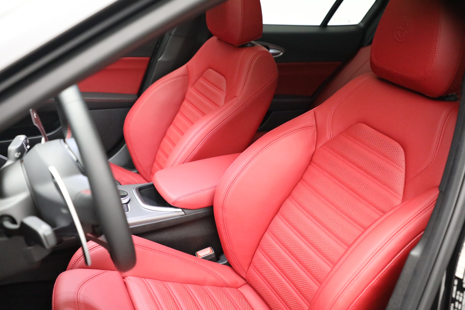 New-2021-Alfa-Romeo-Giulia-Ti-Sport-Q4