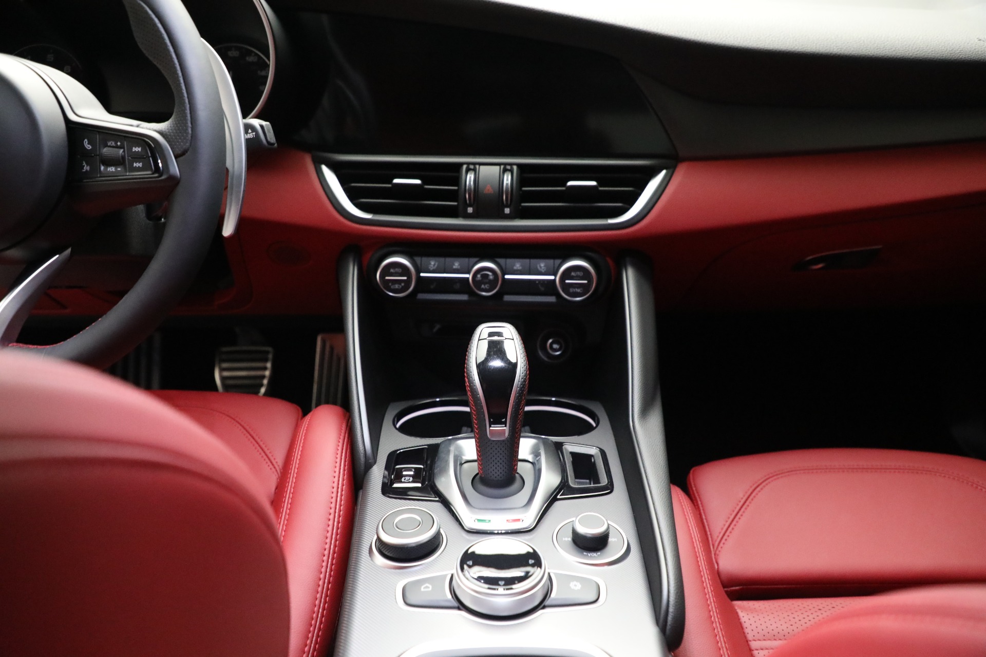 New-2021-Alfa-Romeo-Giulia-Ti-Sport-Q4